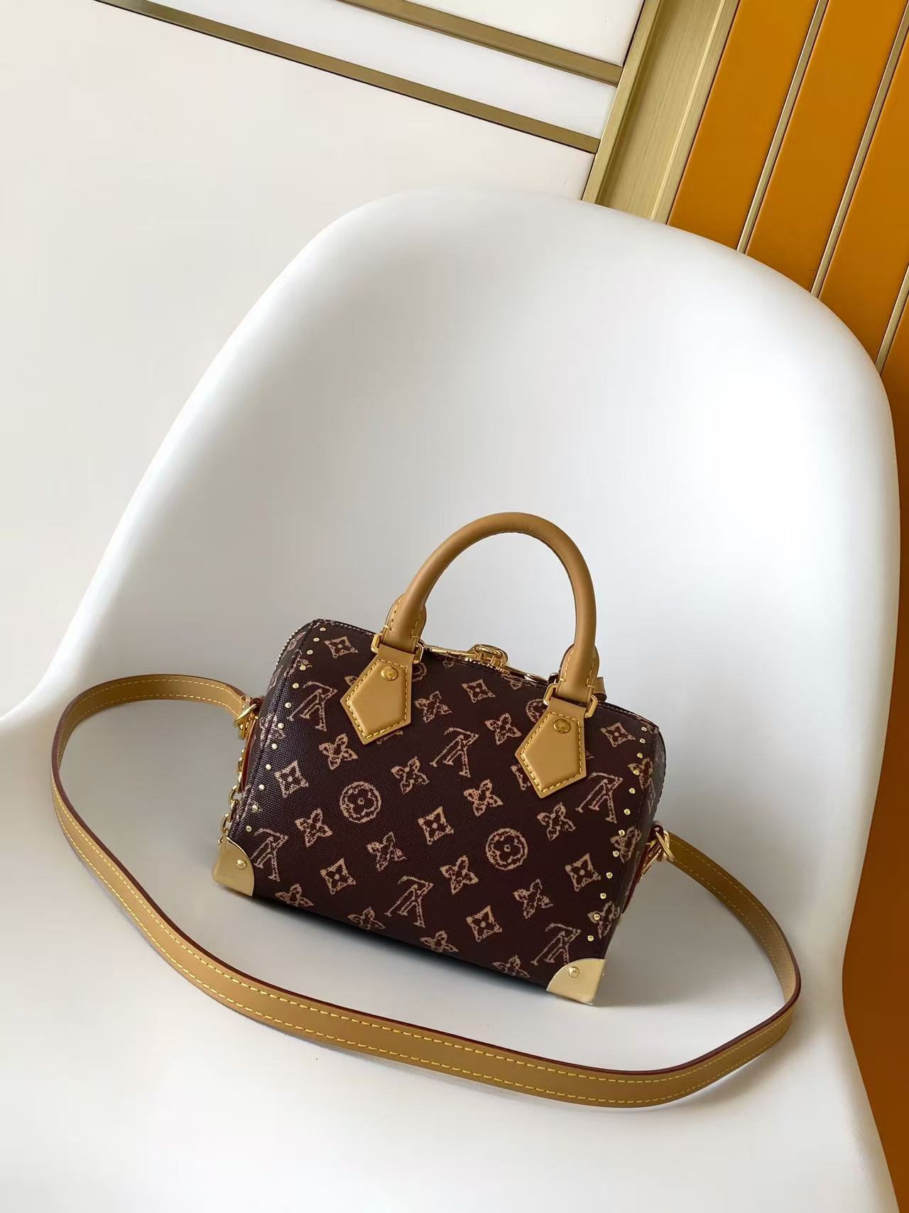 Louis Vuitton Speedy Trunk 20 Crossbody Bag - Image 3