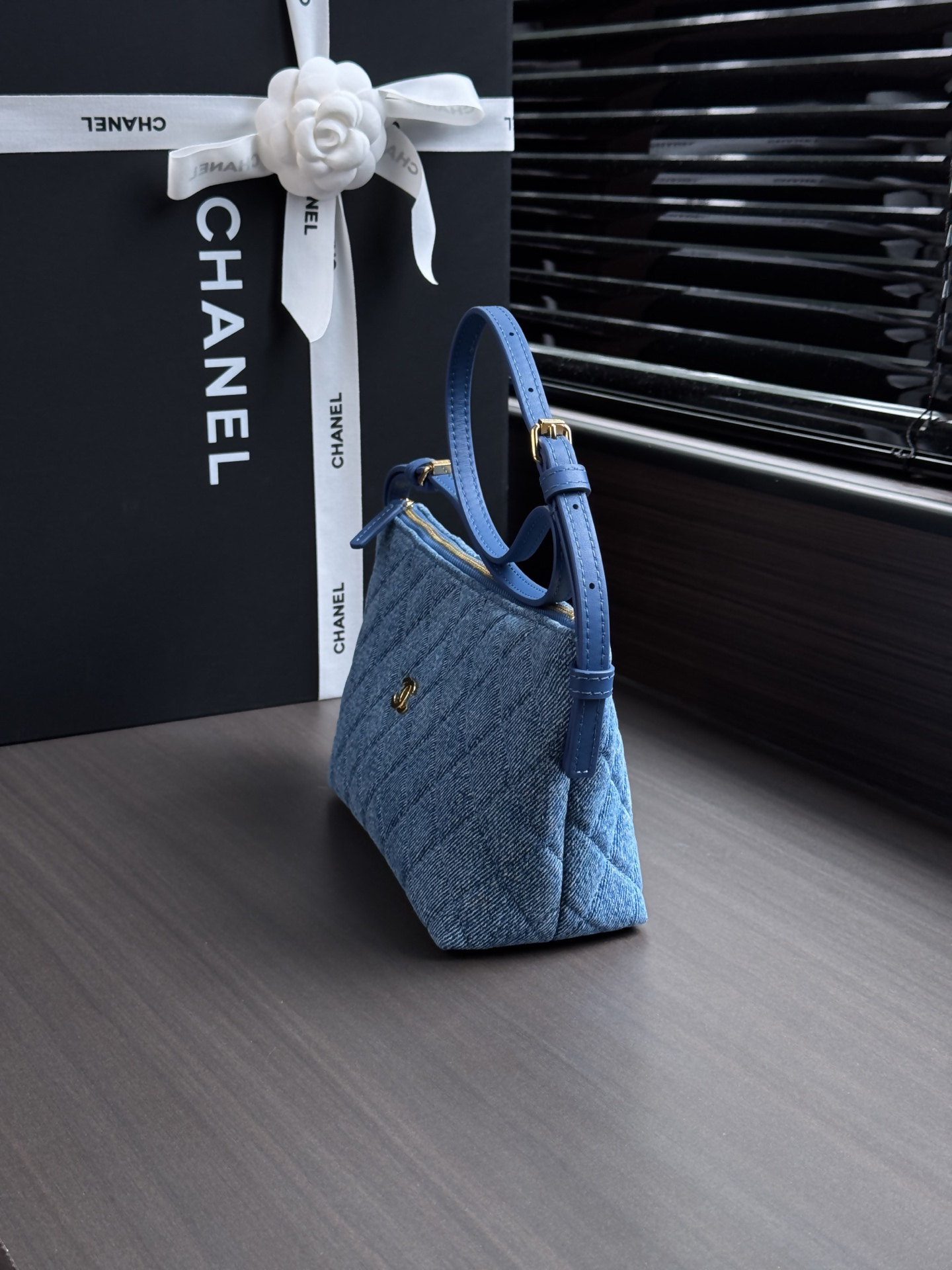 Chanel Classic Blue Denim Crossbody Bag with Double C Logo - Image 3