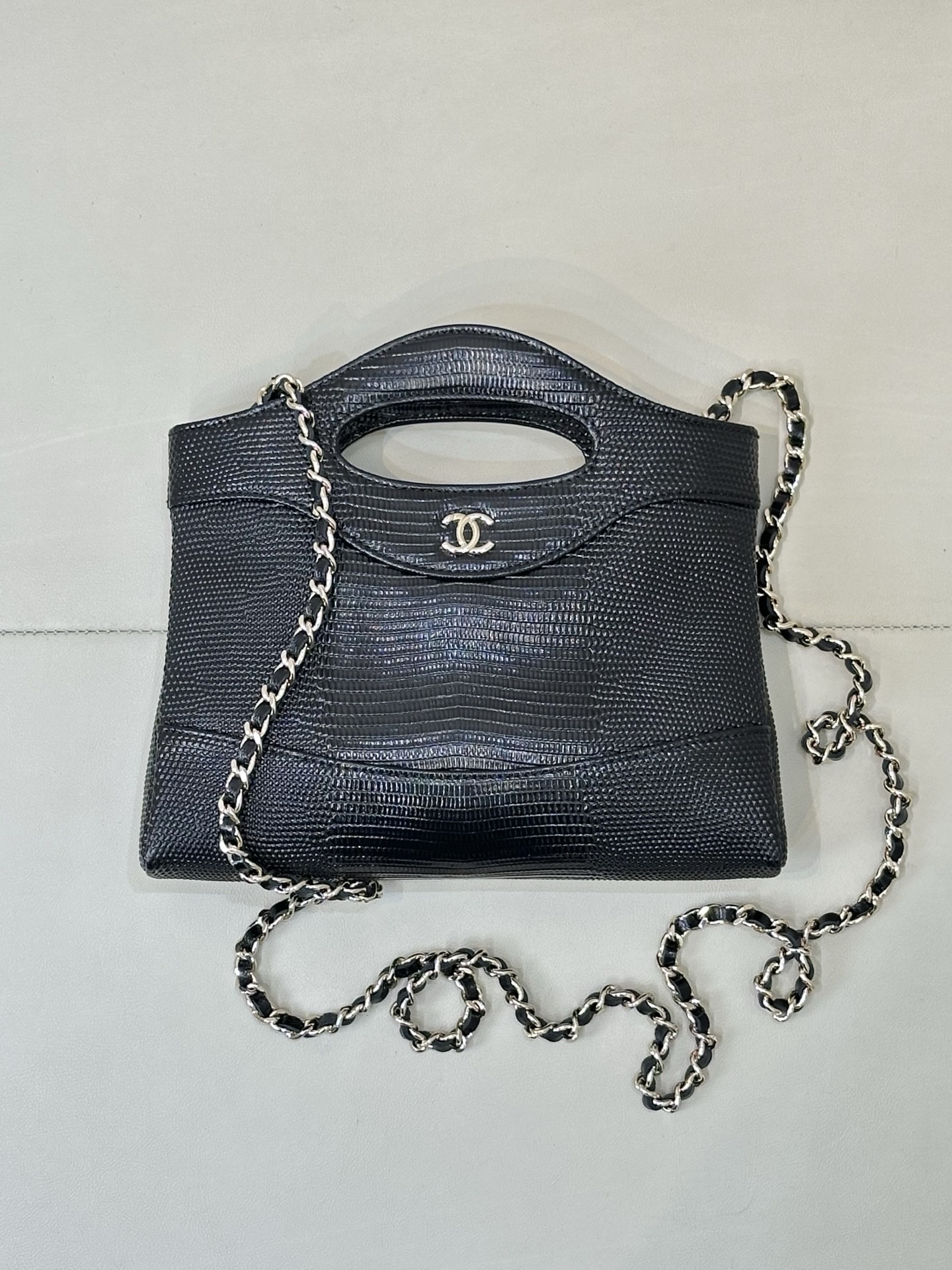 Chanel 31 Nano Bag in Crocodile-Embossed Calfskin - Image 3