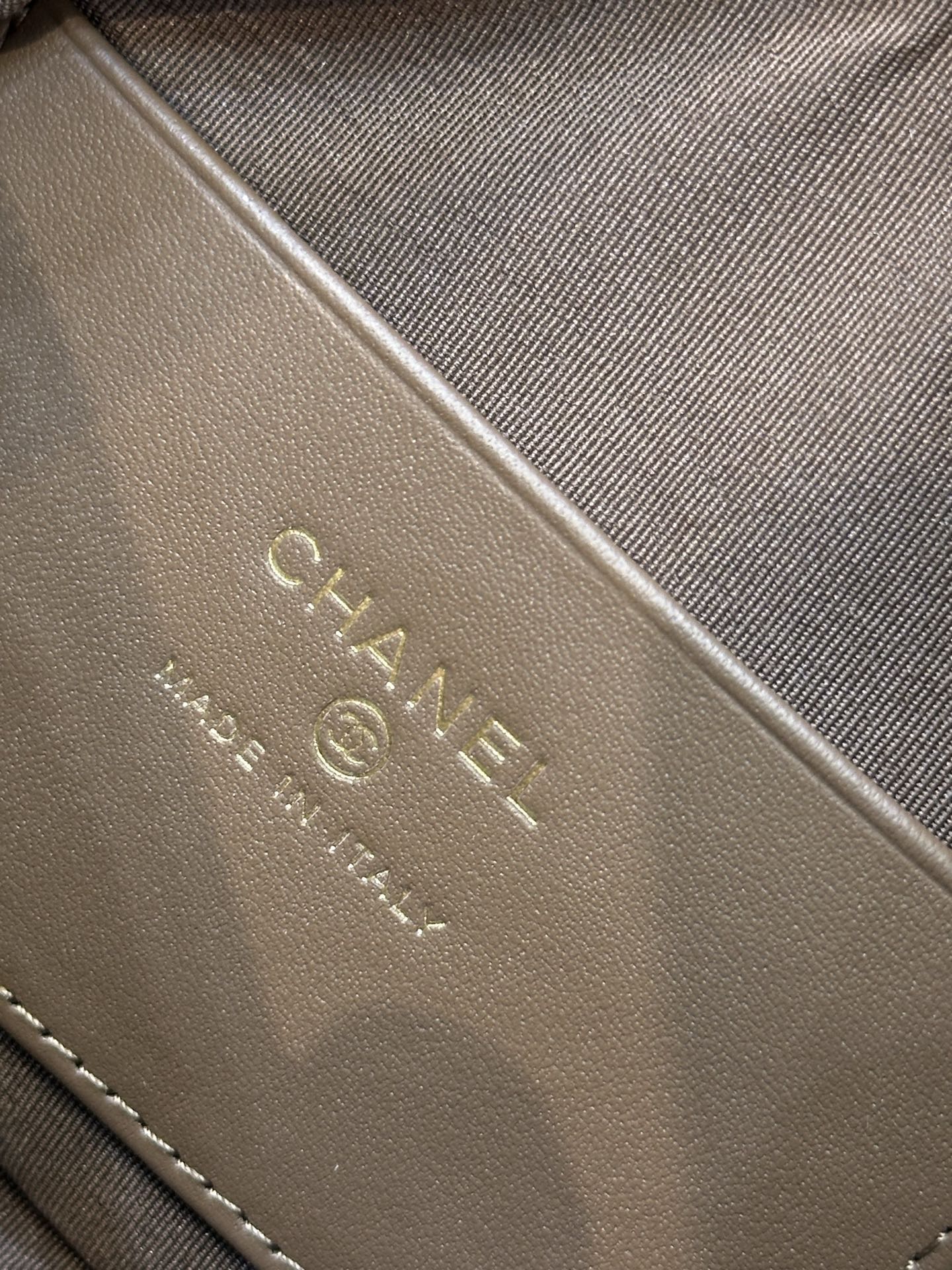 Chanel 26S Half-Moon Bag - Image 3