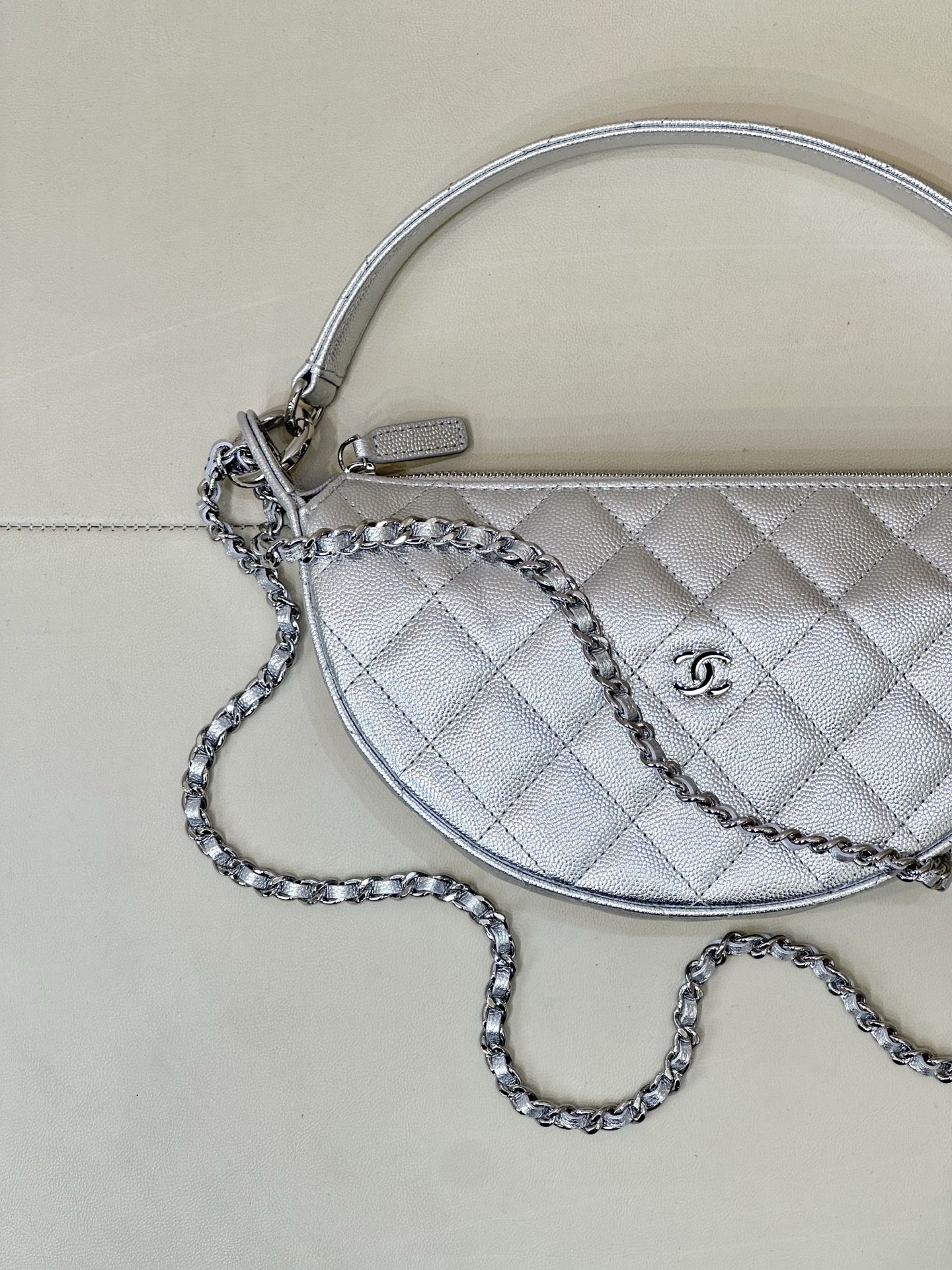 Chanel 26S Half-Moon Bag - Image 3