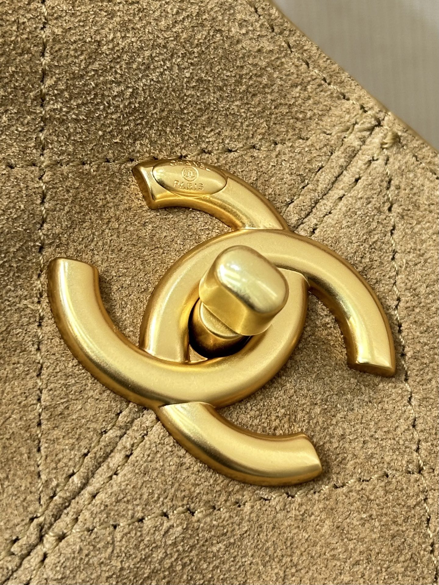 Chanel 25A Workshop Series Suede Handbag - Image 3
