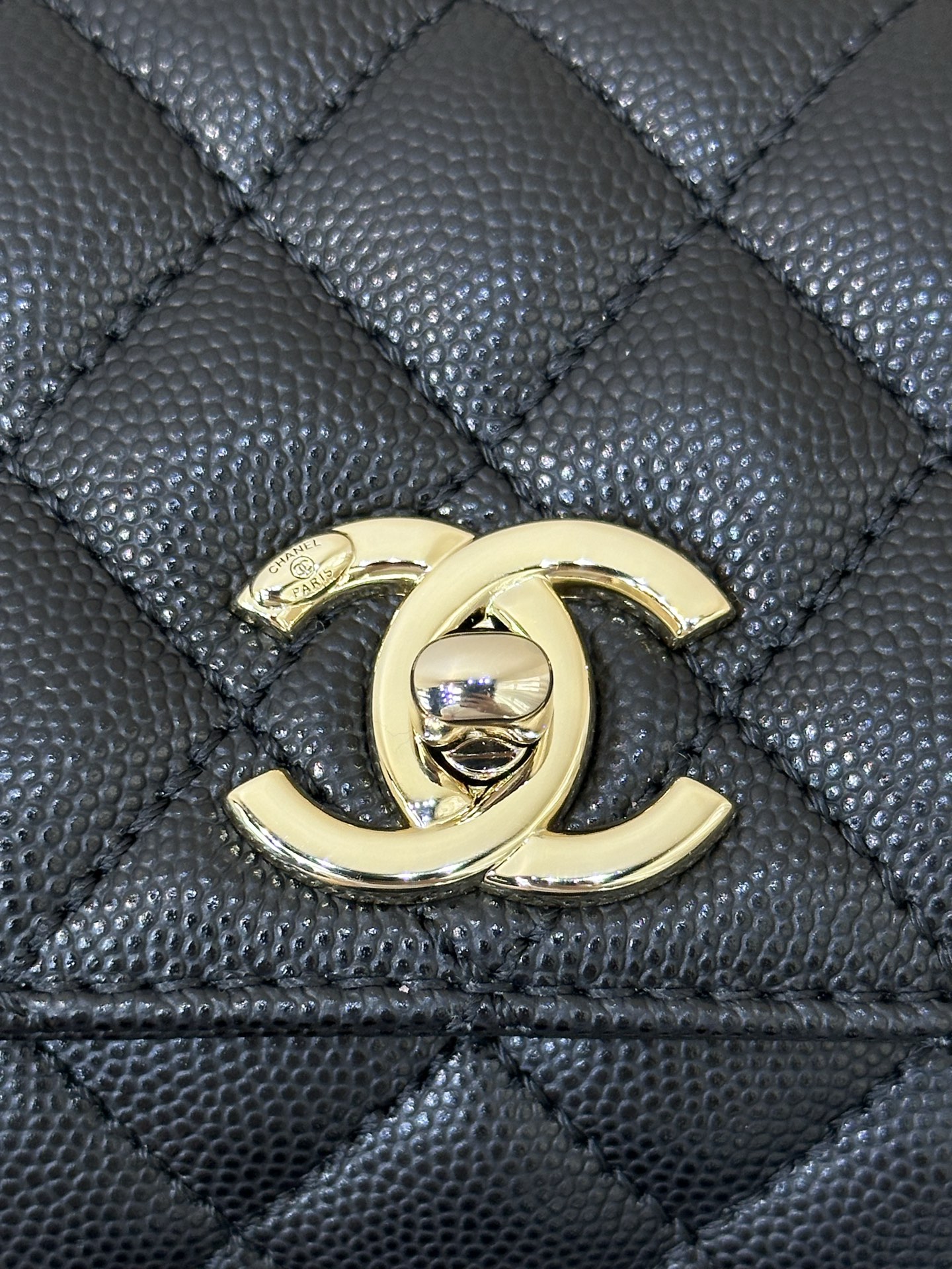 Chanel Coco Handle Handbag - Image 3