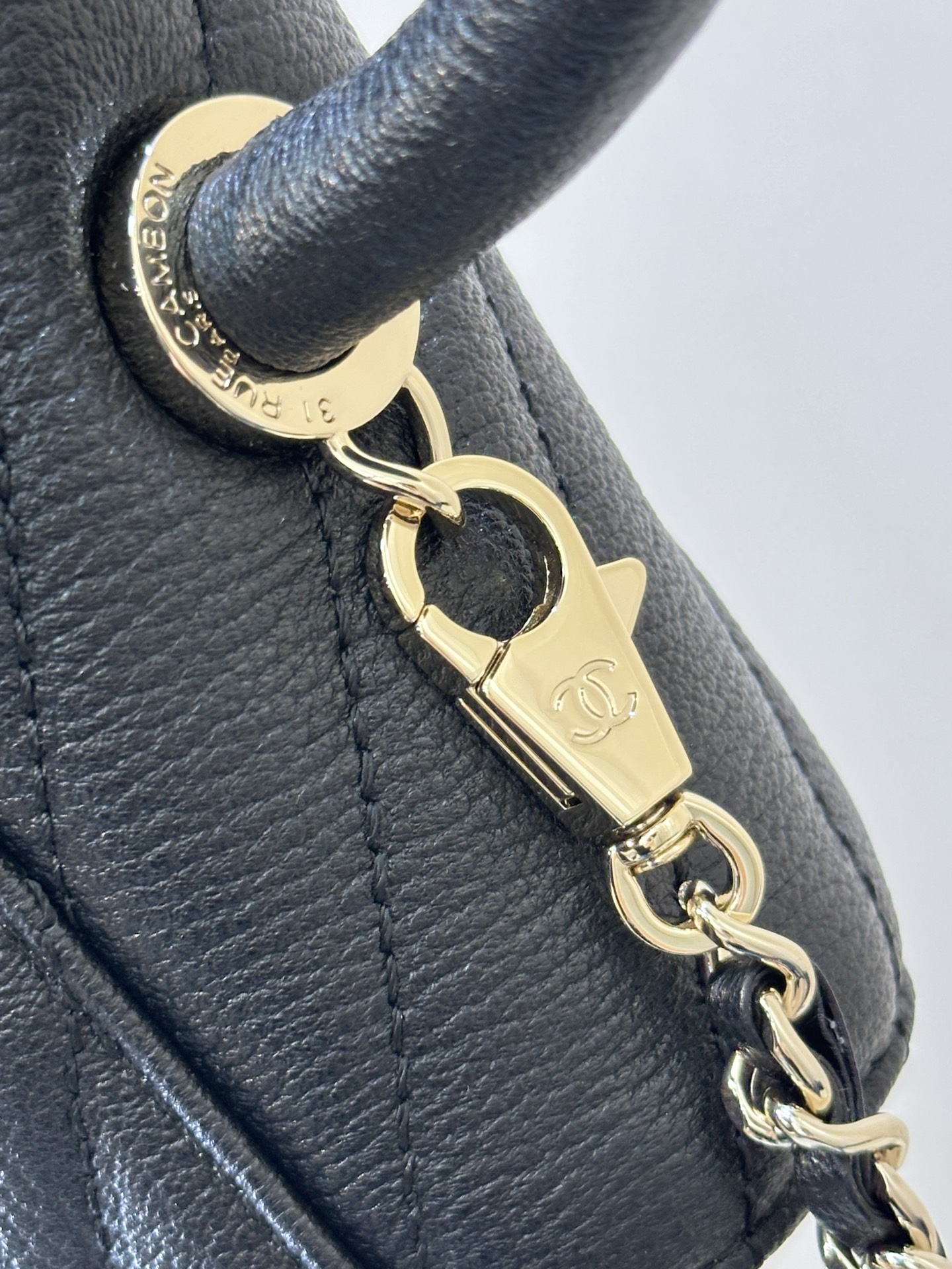 Chanel Coco Handle Extended Handbag - Image 3