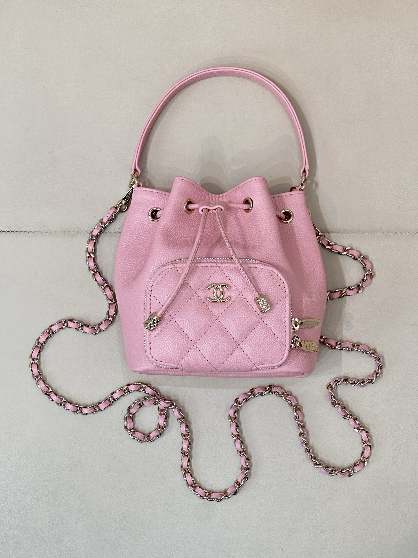 Chanel 25B Mini Chain Drawstring Bucket Bag - Image 3