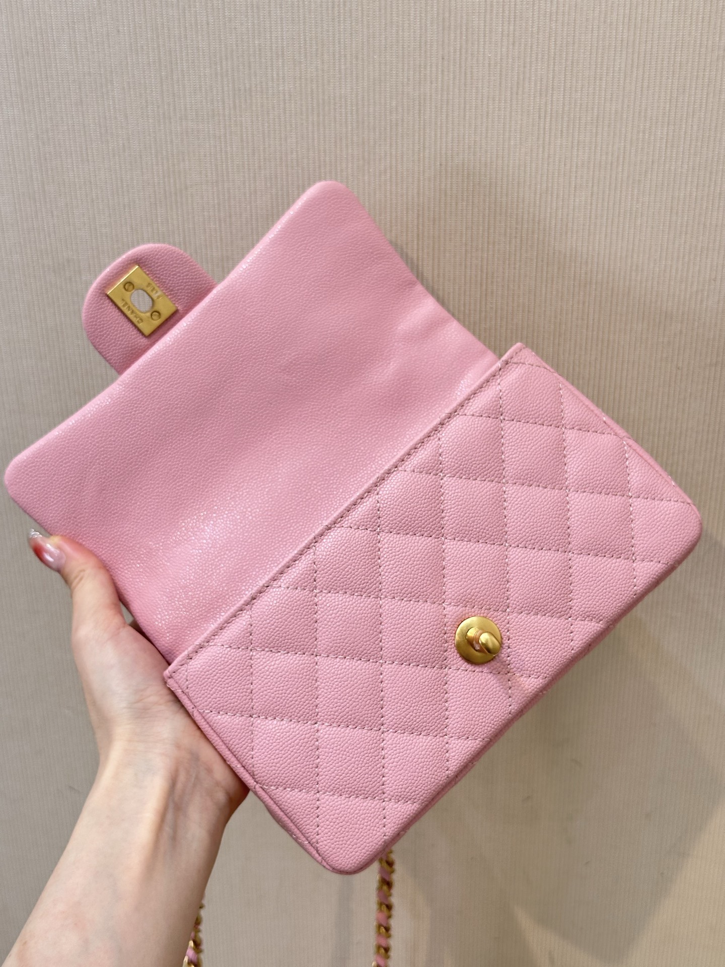 Chanel 24B Mini Flap Leather Crossbody Bag - Image 3