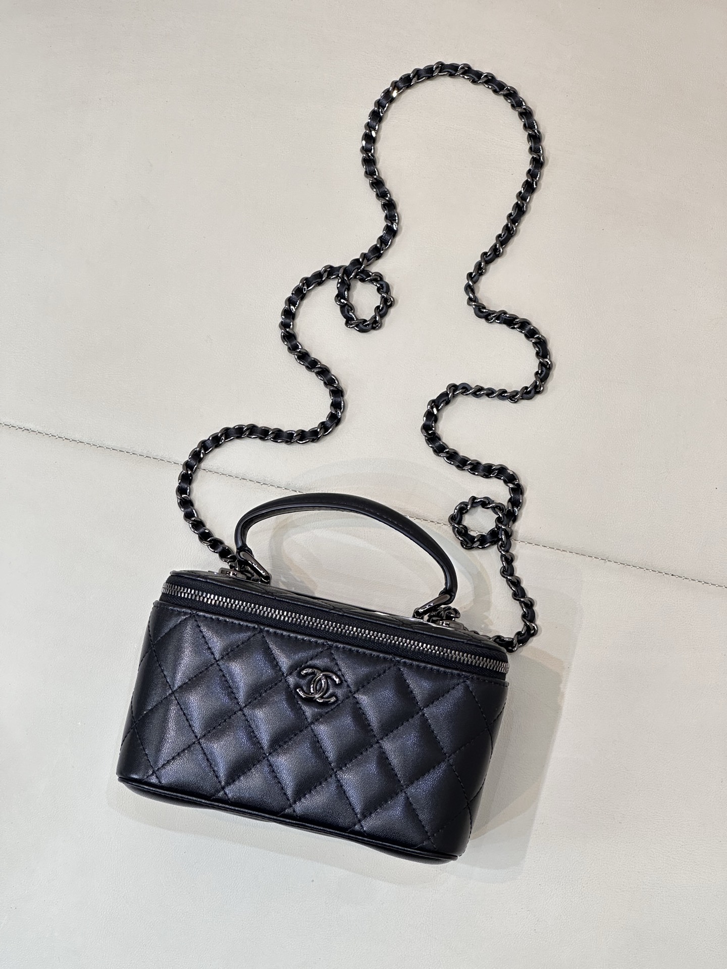 Chanel Trendy CC Box Bag Black Lambskin - Image 3