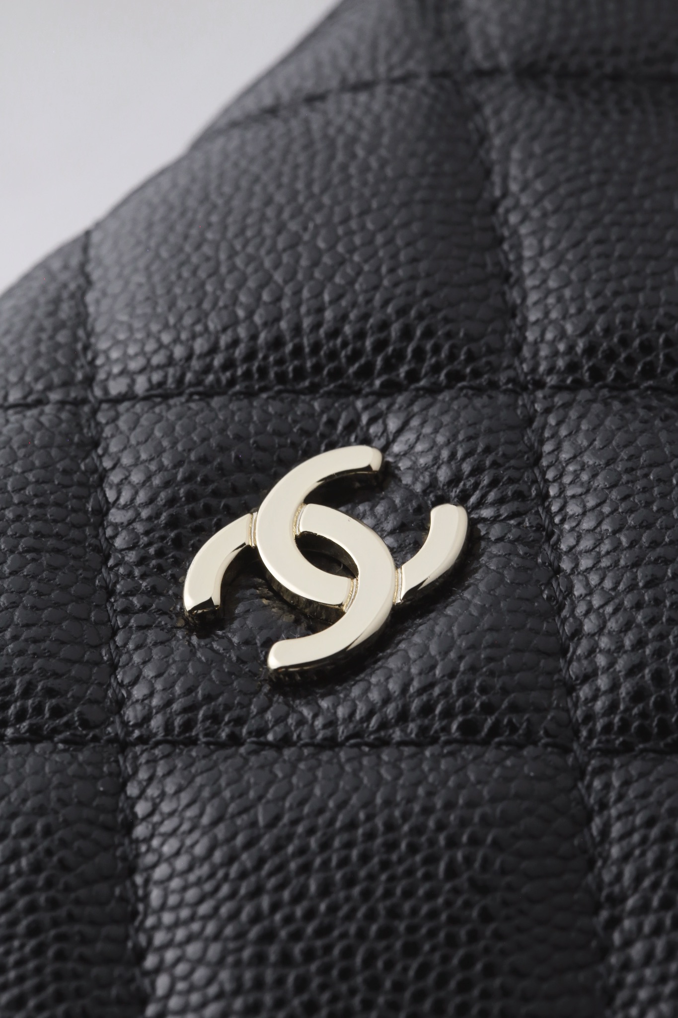 CHANEL 25C Spring Box Bag - Image 3