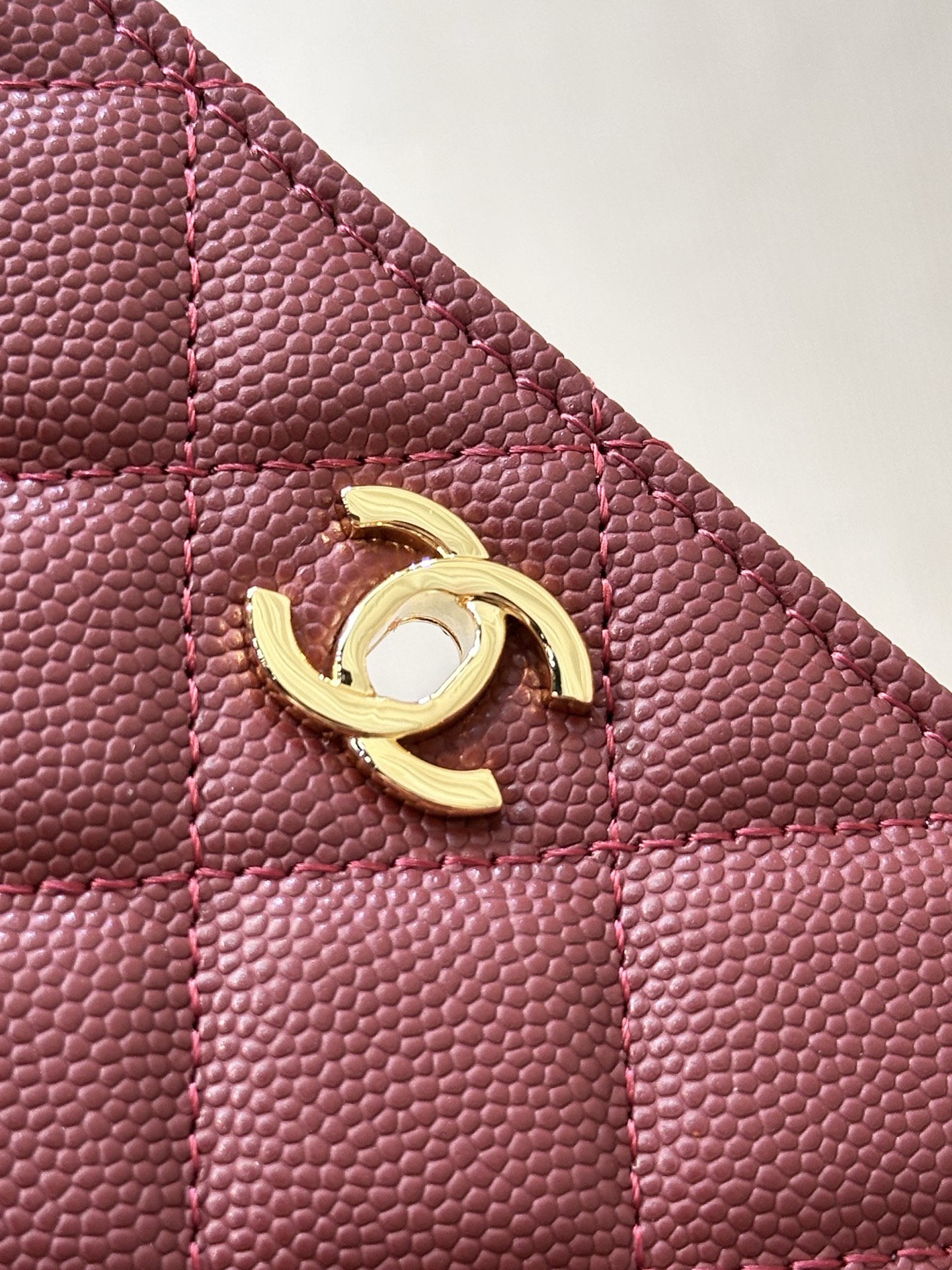 Quilted Leather WOC Envelope Crossbody Bag - Image 3