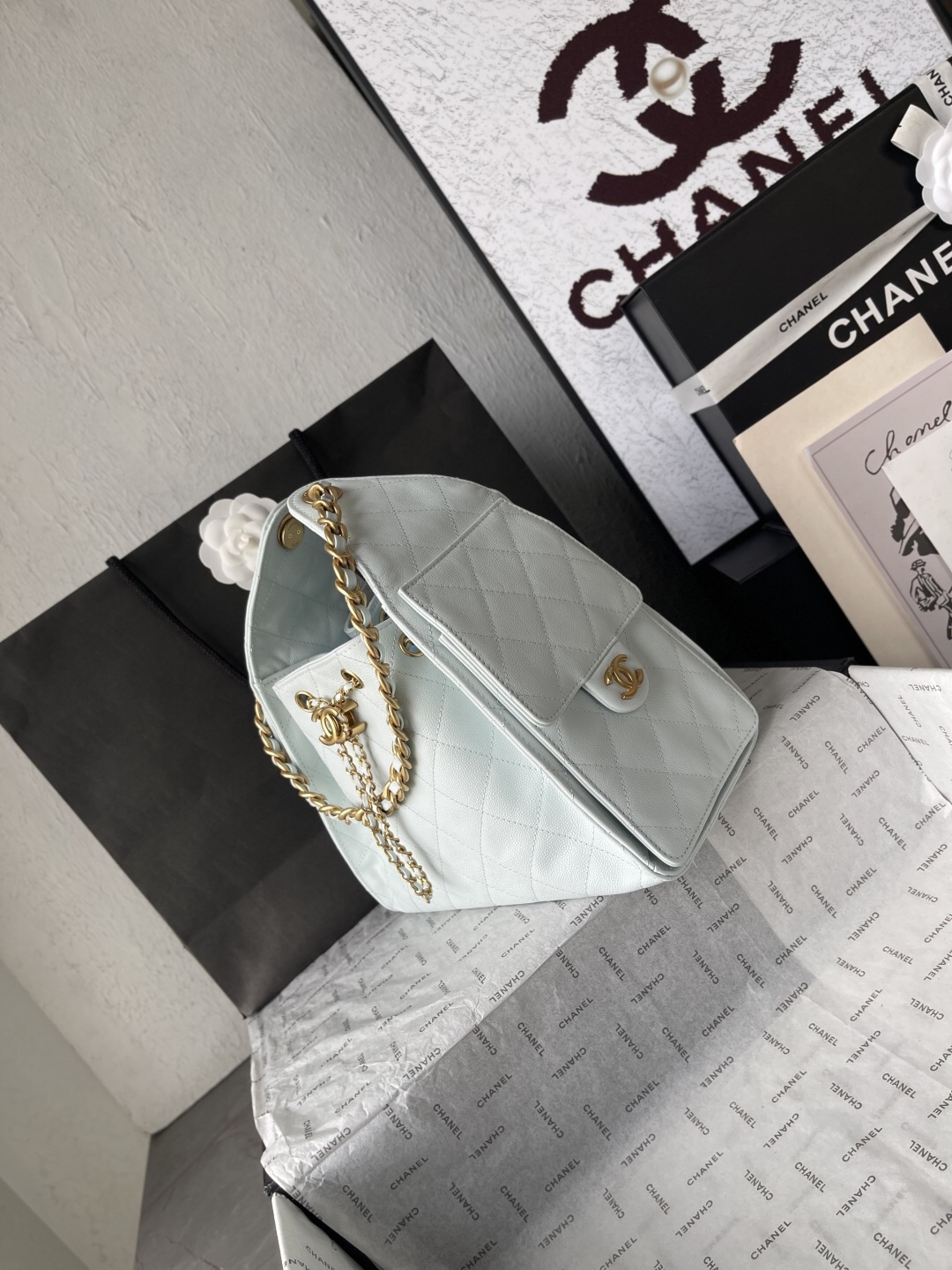 Chanel 25C Quilted Leather Hobo Shoulder Bag AS5293 - Image 3