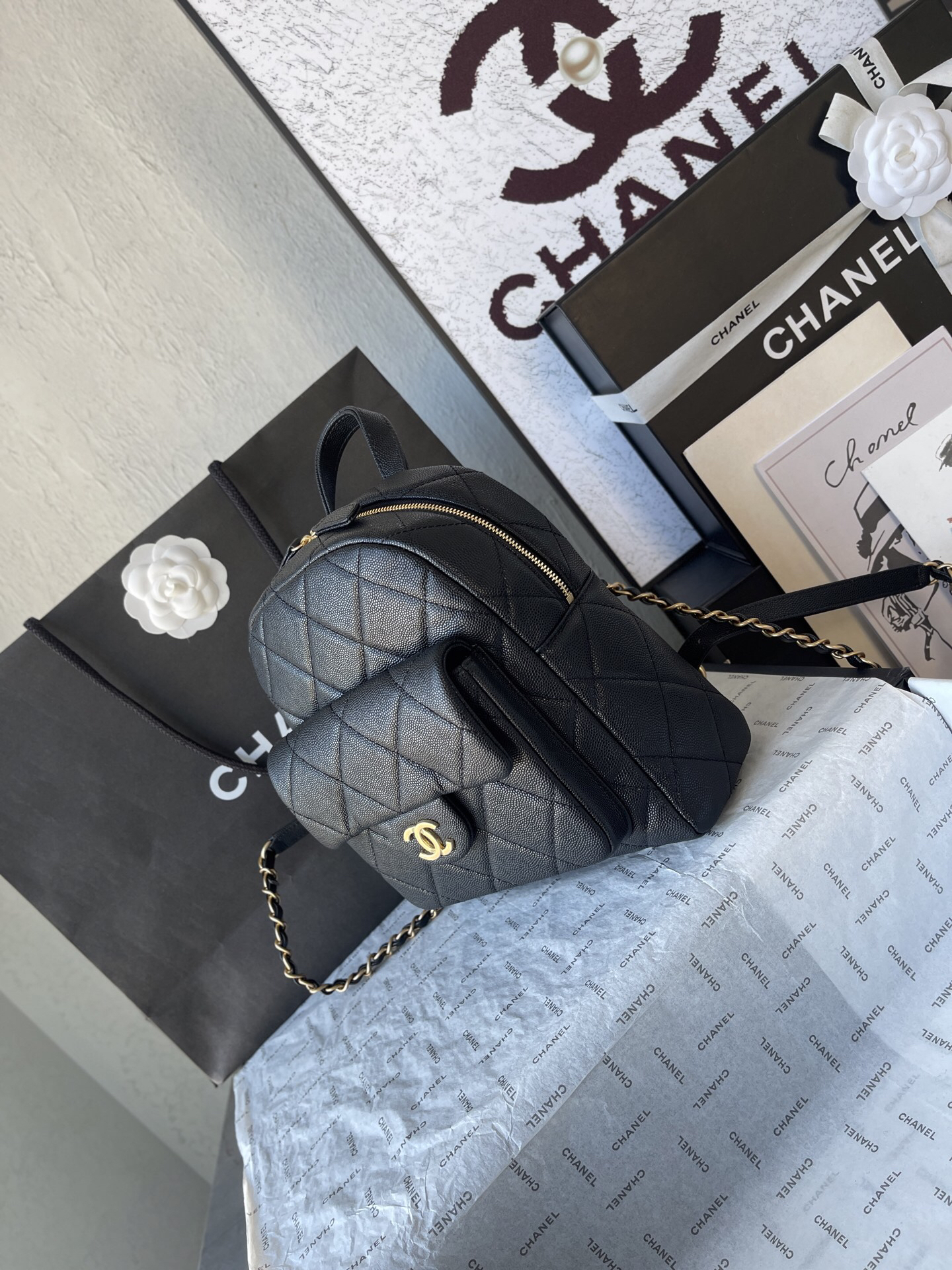 Chanel AS5793 Cowhide Shoulder Bag - Image 3