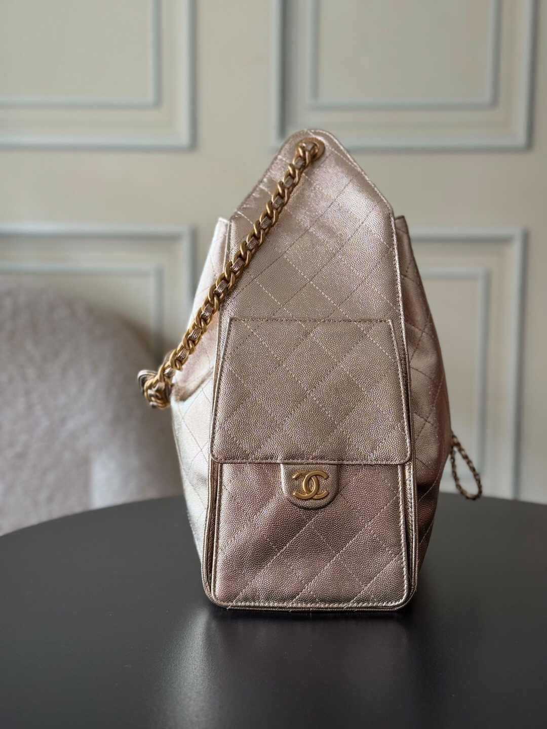 CHANEL 25C Caviar-Texture Hobo Shoulder Bag - Image 3