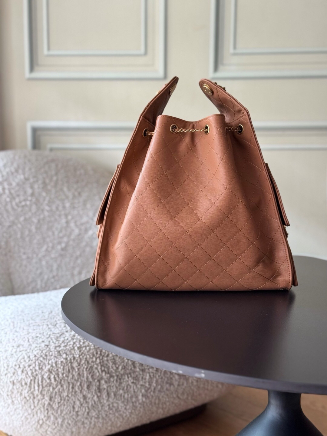 Chanel 25 Hobo Shoulder Bag in Textured Leather - Image 3