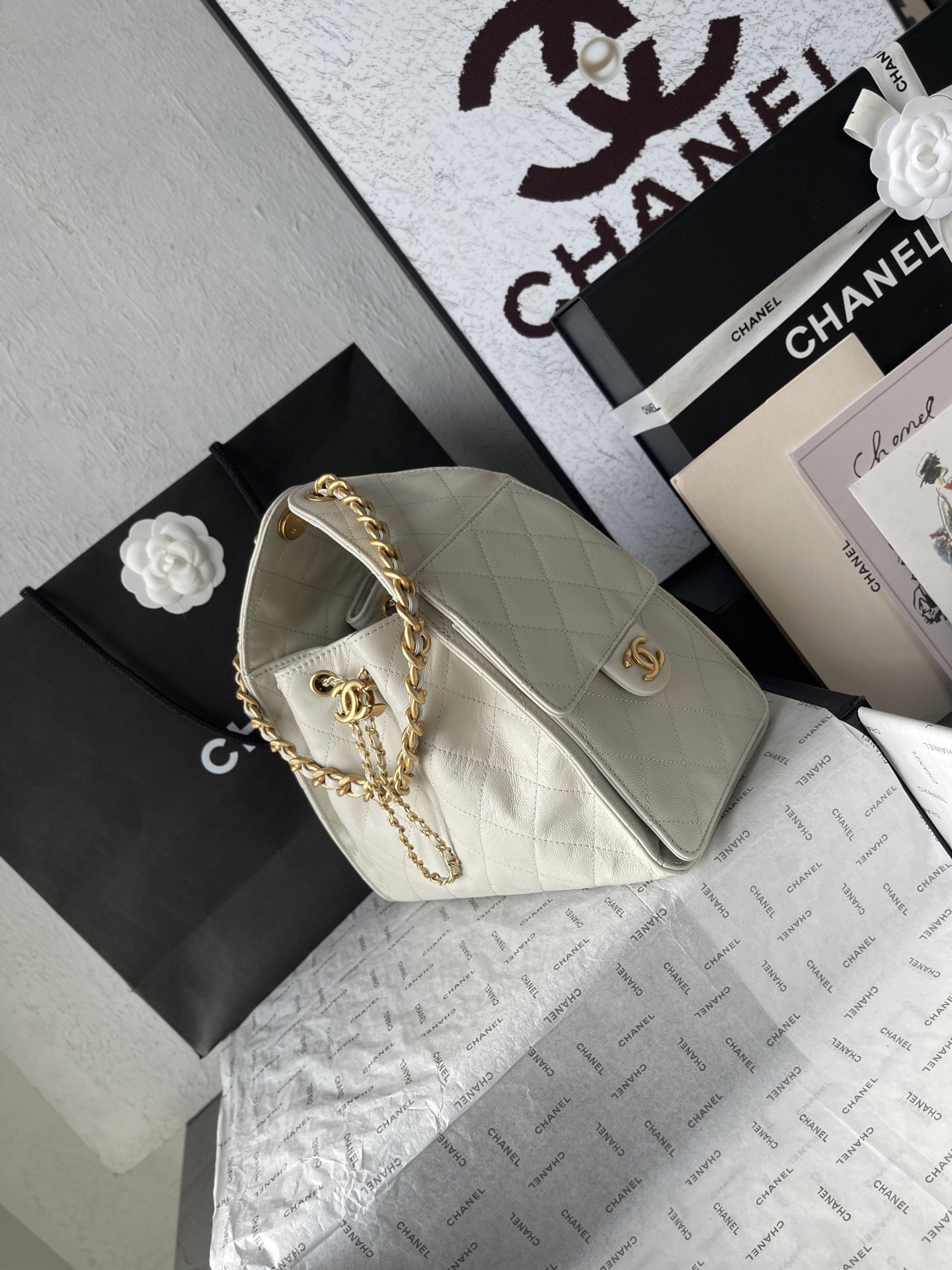 Chanel Hobo Shoulder Bag AS5293 in Quilted Cowhide Leather - Image 3