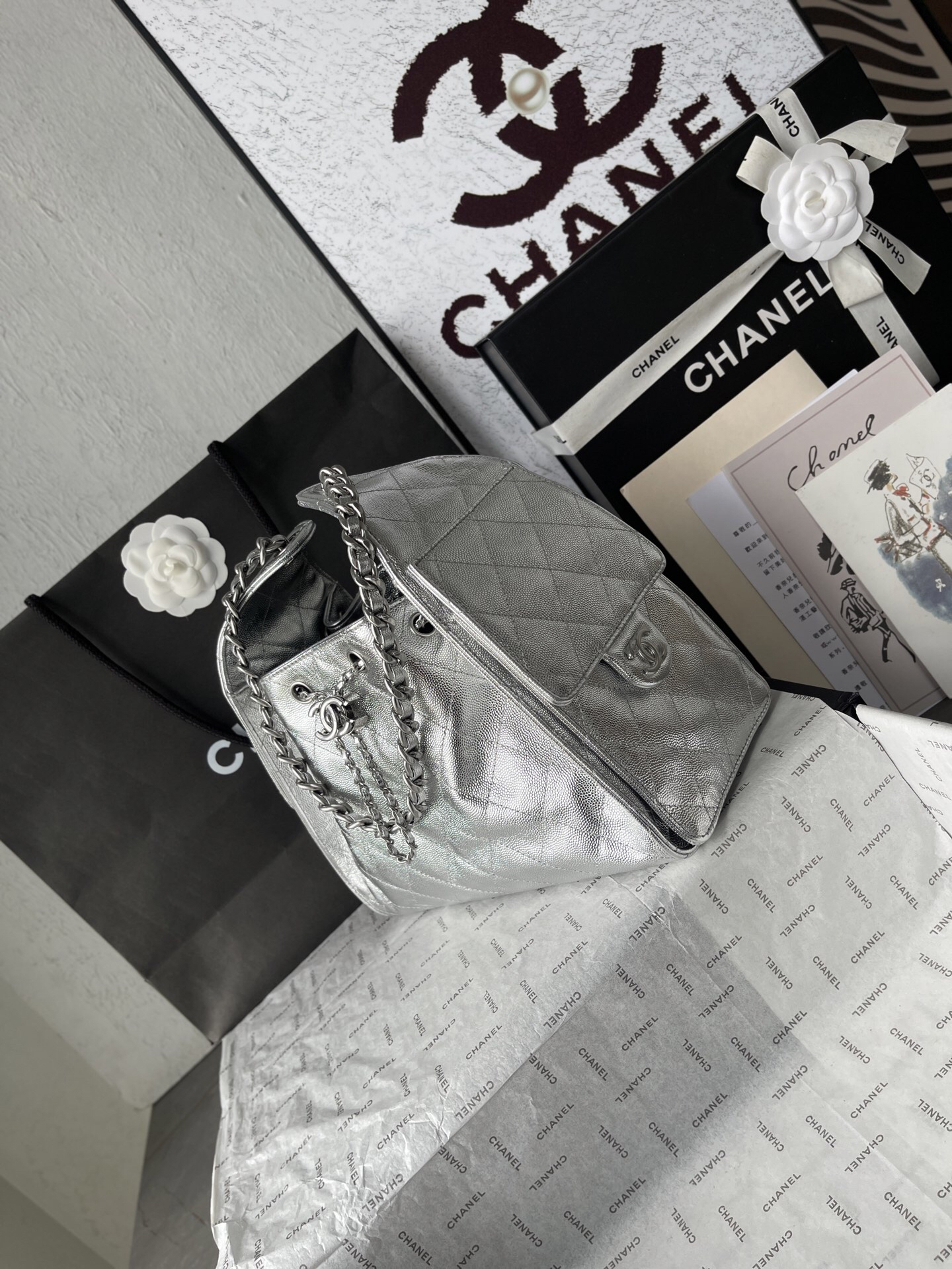 Chanel Quilted Leather Hobo Bag AS5293 - Image 3