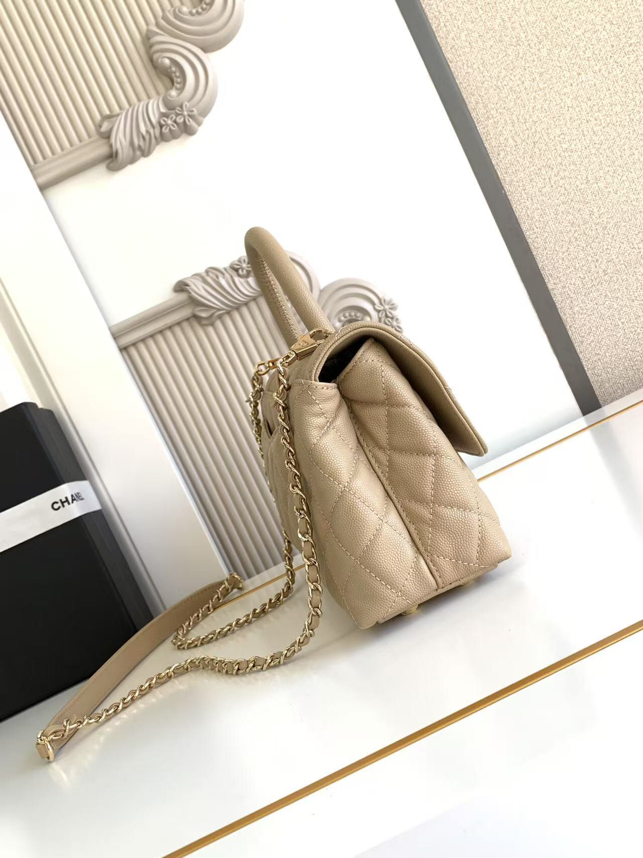 Chanel Coco Handle Handbag - Image 3