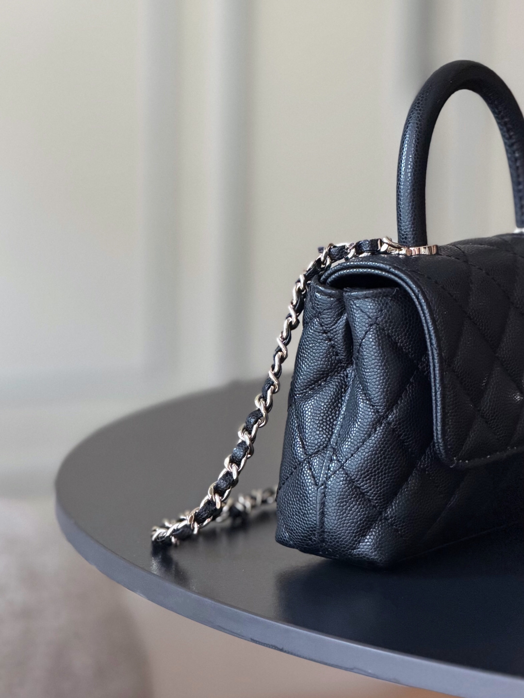 Chanel Coco Handle Classic Leather Handbag - Image 3
