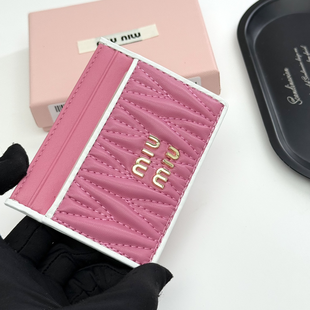 Miu Miu F11 Lambskin Wallet - Image 3