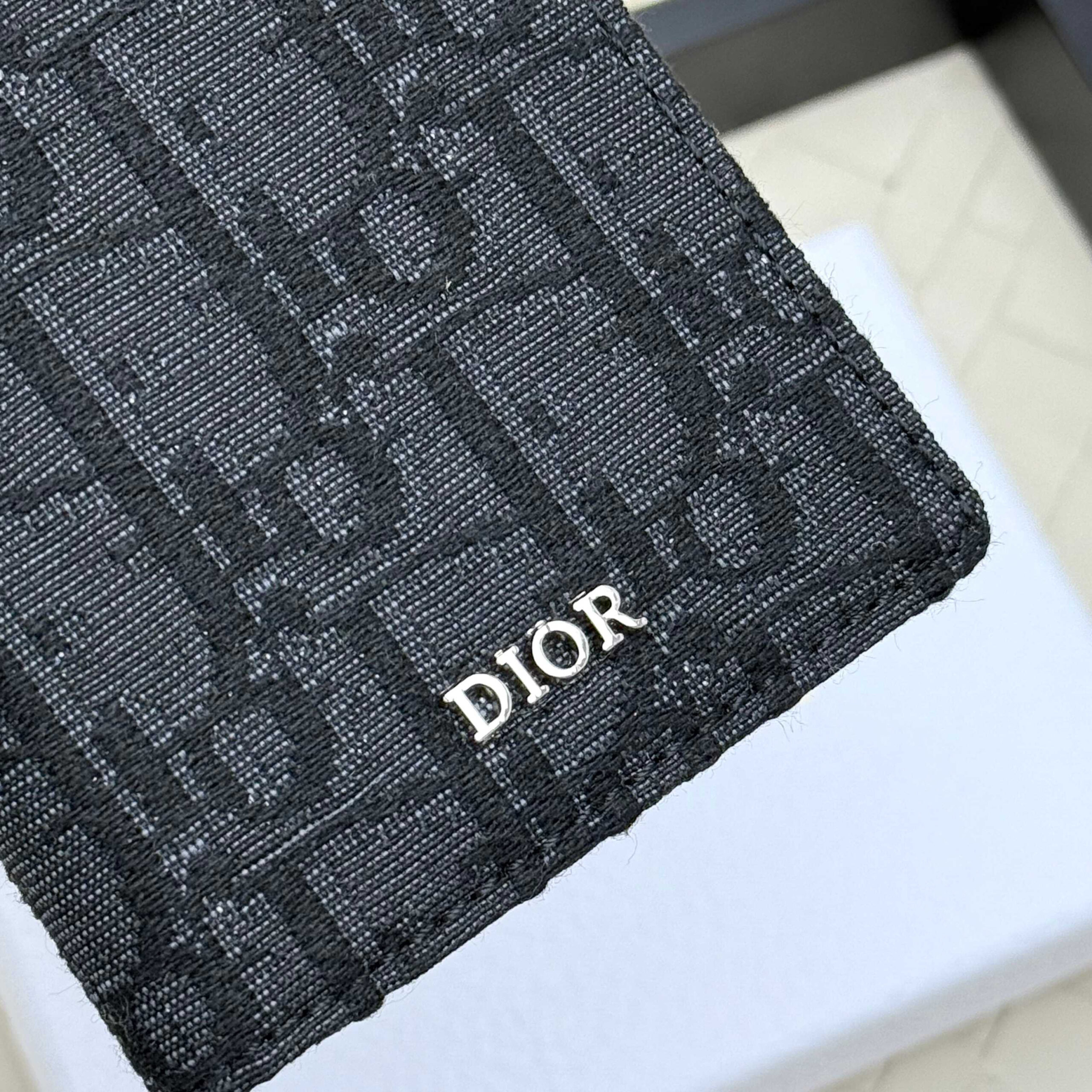 Dior Double-Fold Card Holder in Black Grained Calfskin - Image 3