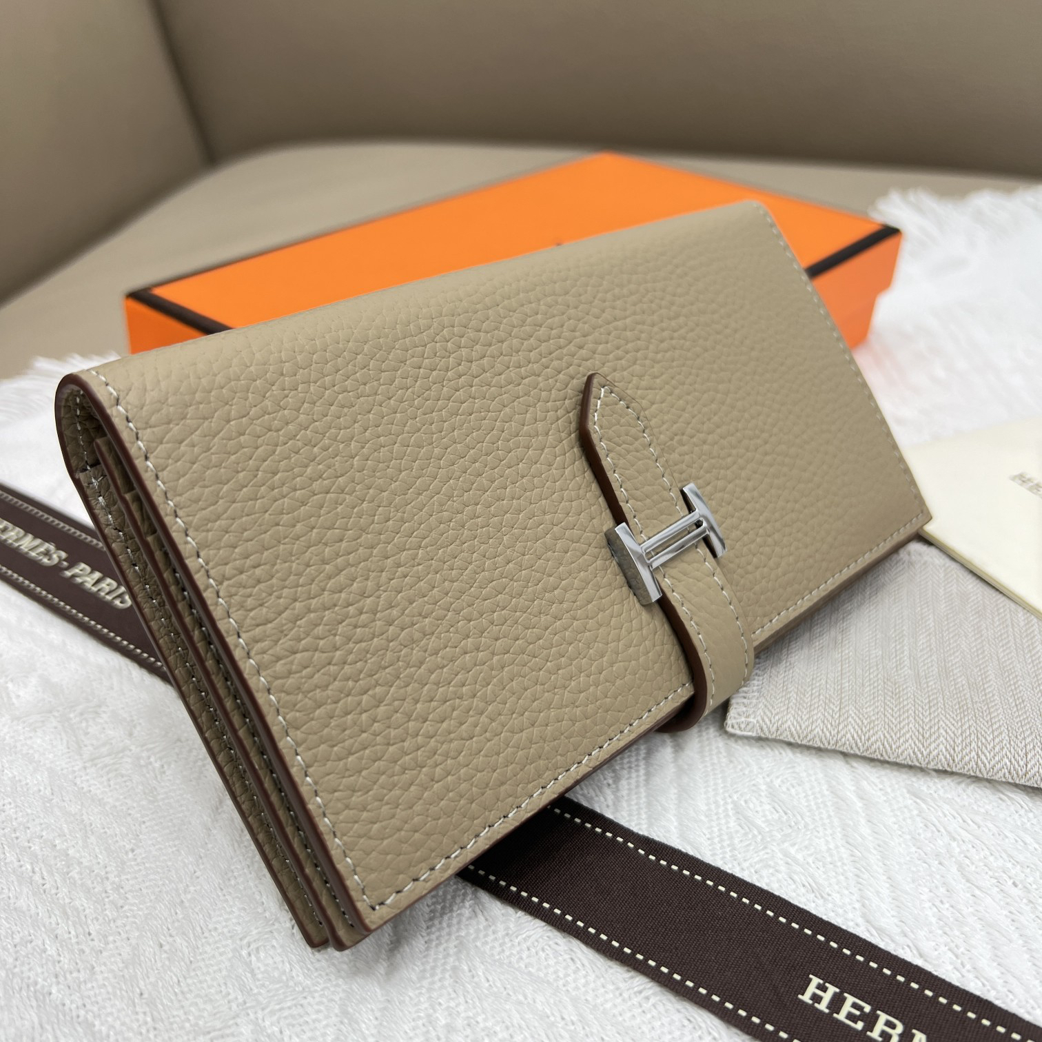 Hermès 5123 Litchi-Pattern Leather Long Wallet - Image 3