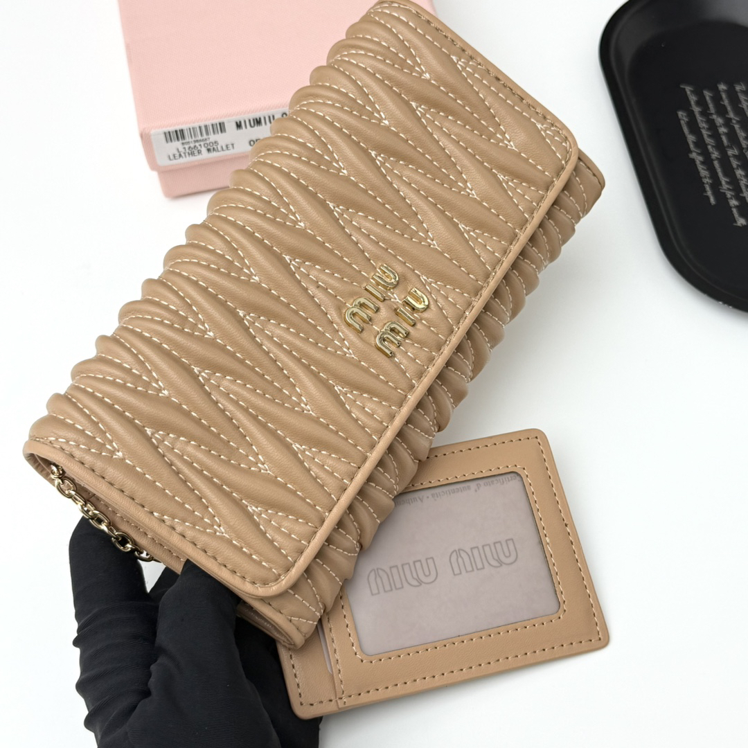 Miu Miu Leather Wallet 943 - Image 3