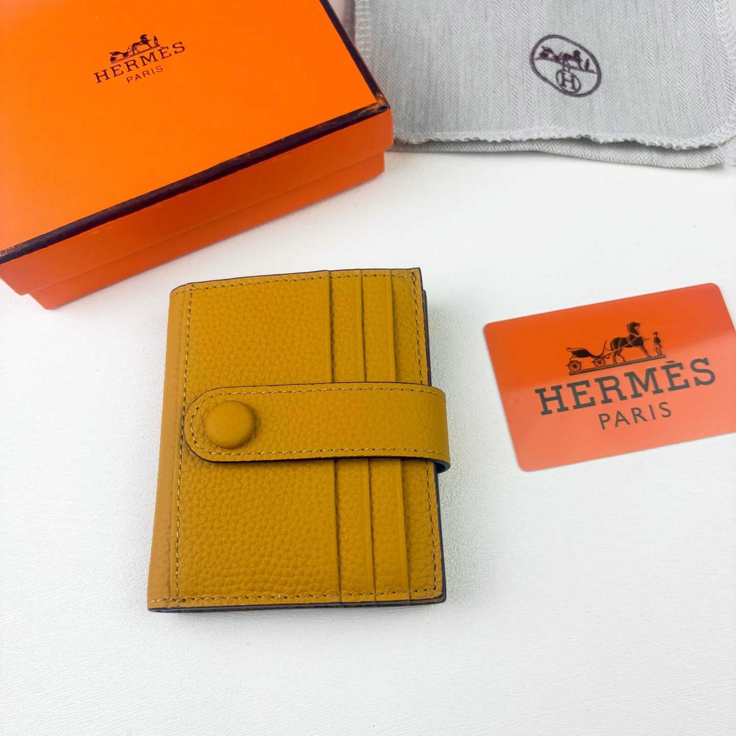 Hermès Bearn Short Wallet - Image 3