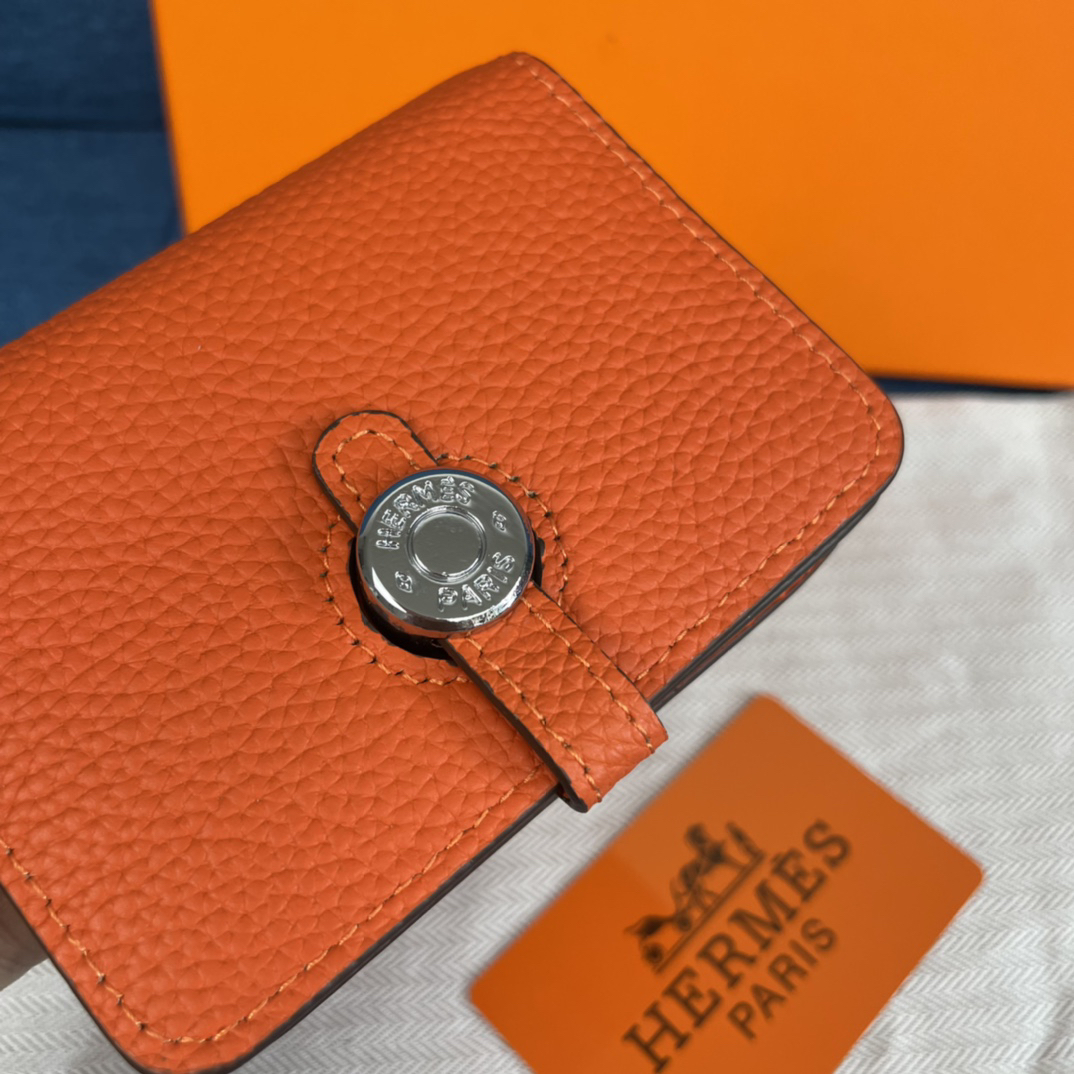 Hermès Togo Leather Card Holder - Image 3
