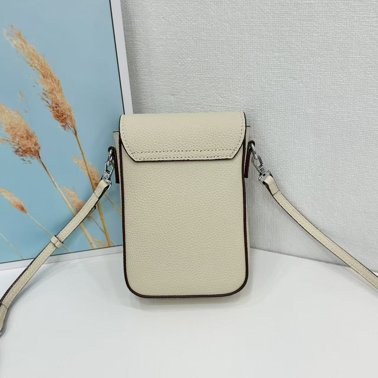 Hermès Togo Leather Convertible Crossbody Bag - Image 3