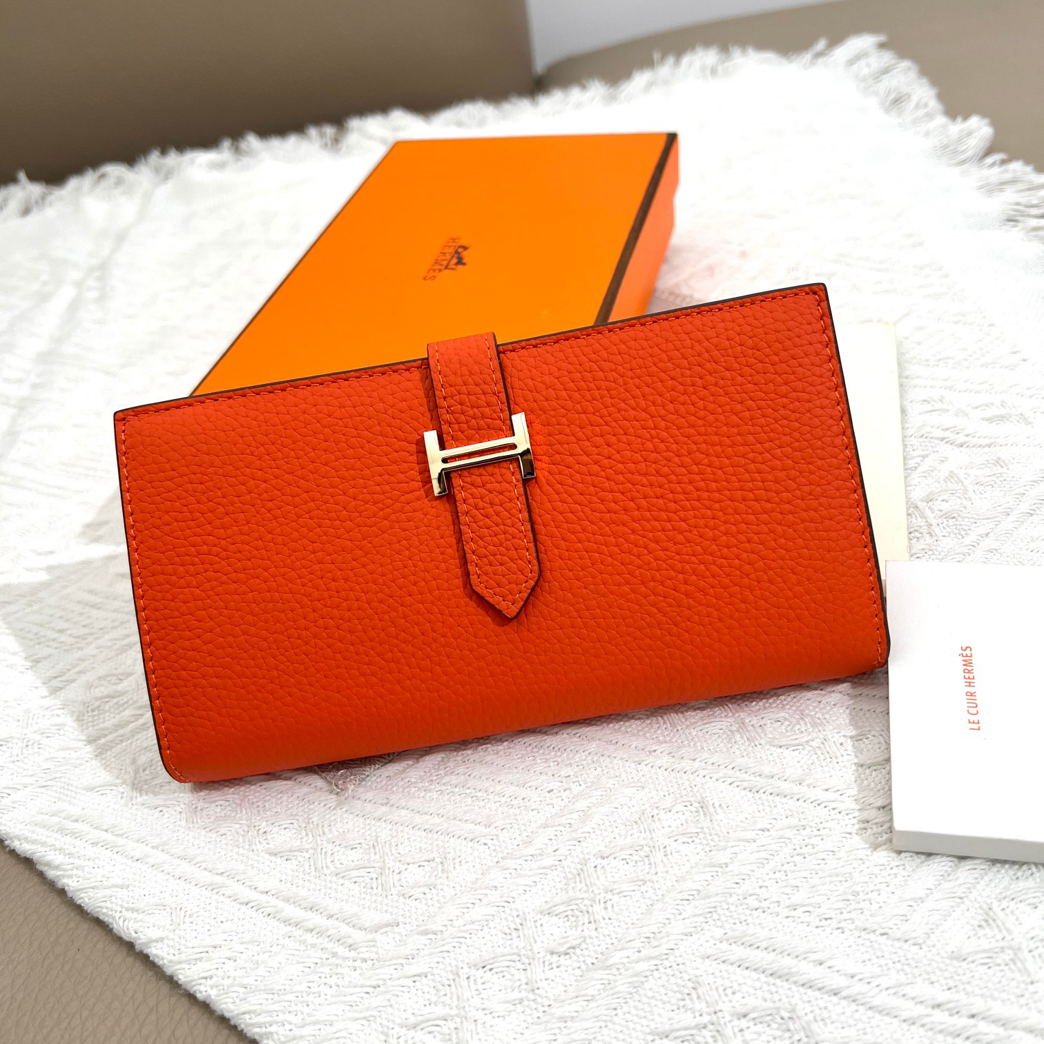 Hermes Women's Togo Leather Vertical Zip Wallet - Image 3