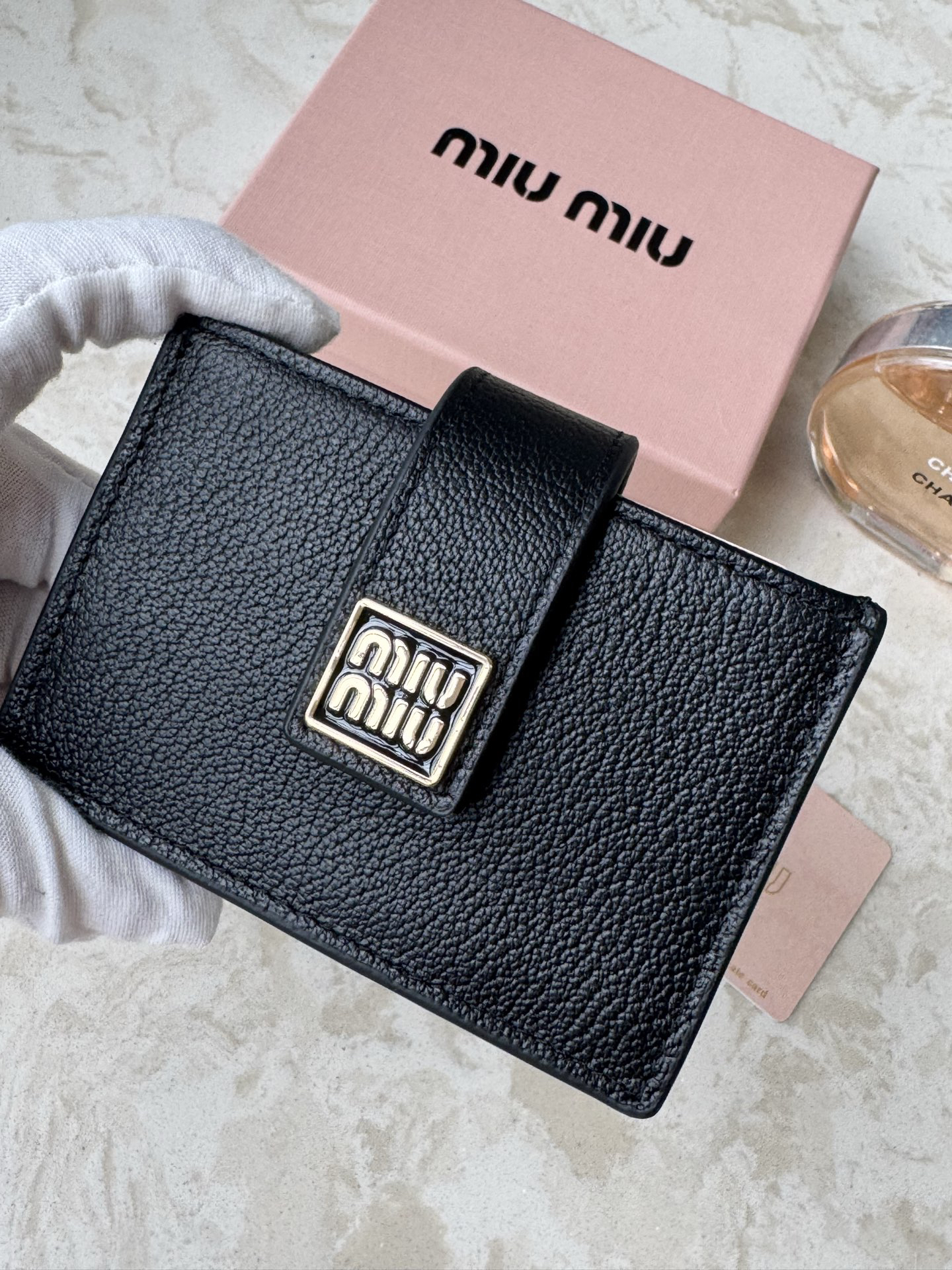 Miu Miu Leather Slim Wallet - Image 3