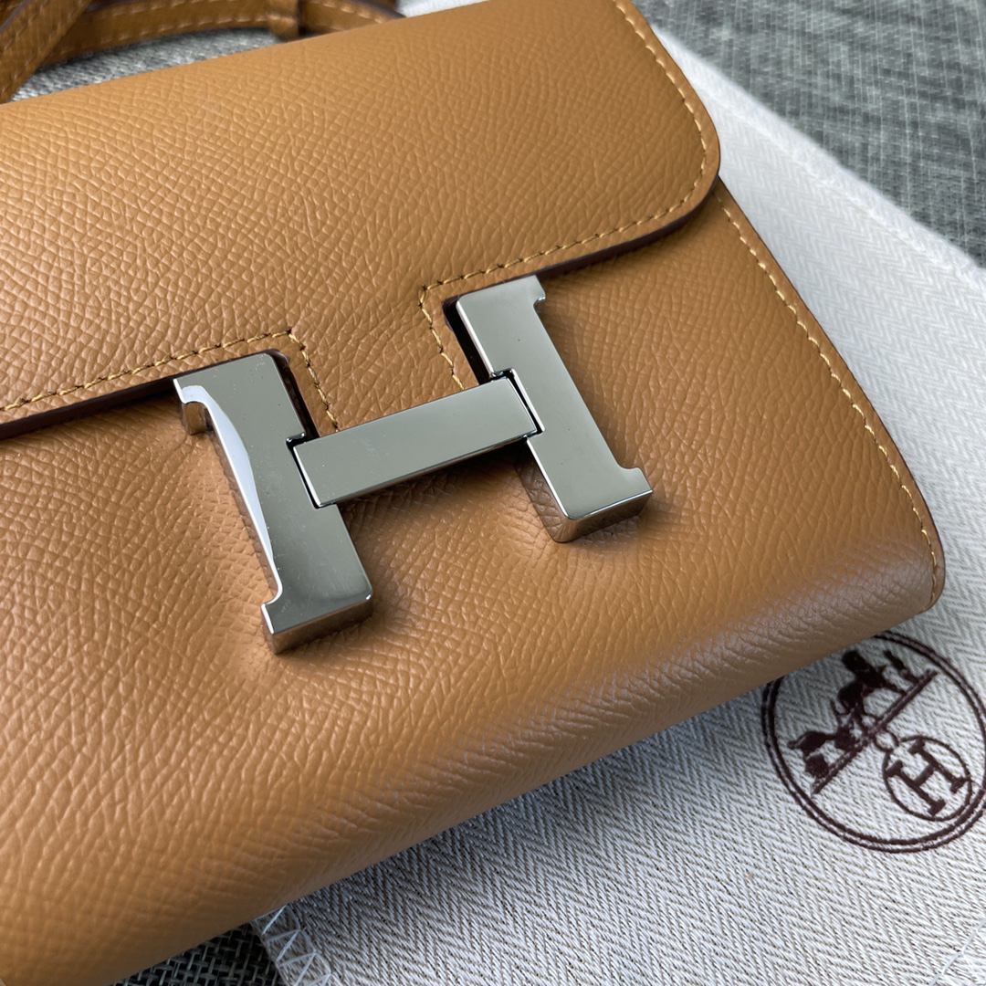 Hermès Constance Leather Shoulder Bag - Image 3