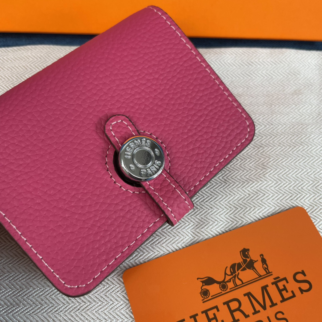 Hermès Togo Leather Wallet - Image 3