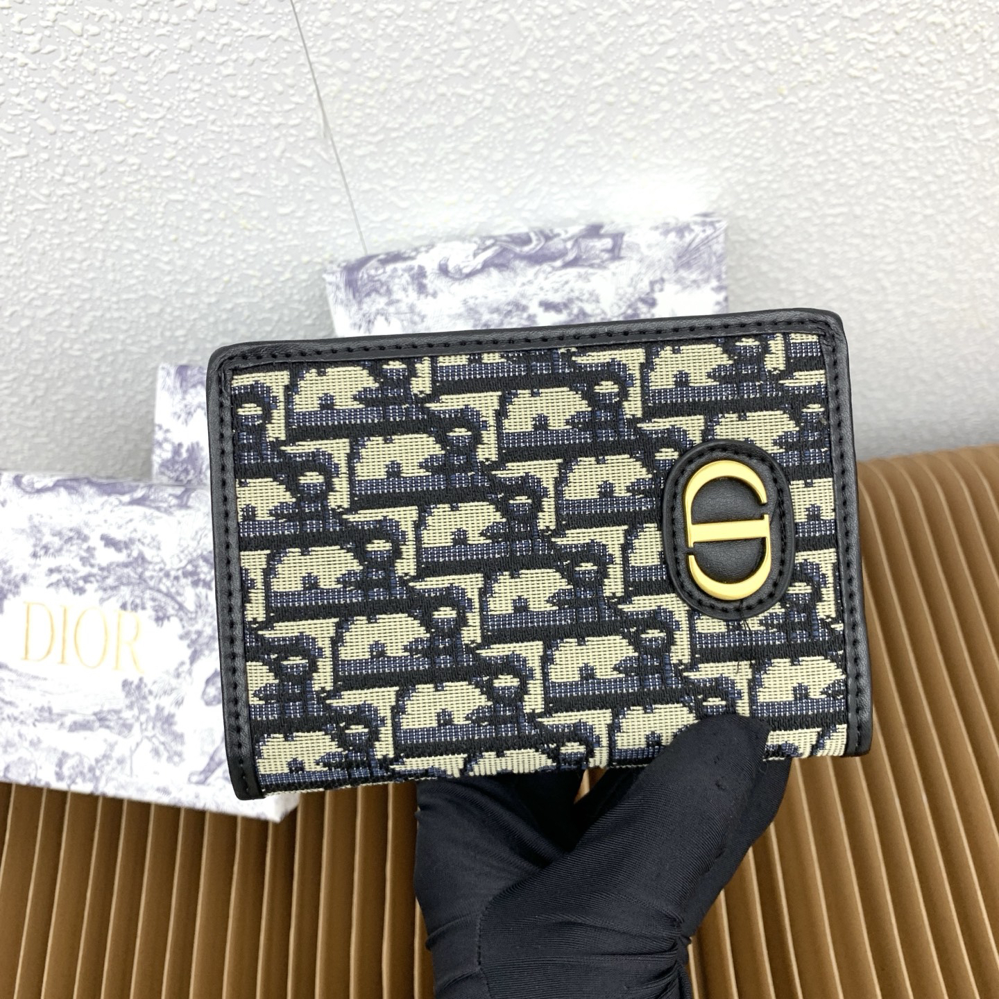 Dior Montaigne Card Holder in Blue Dior Oblique Canvas - Image 3