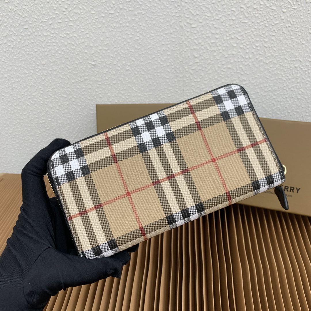 Burberry Checkered Full-Zip Wallet - Image 3