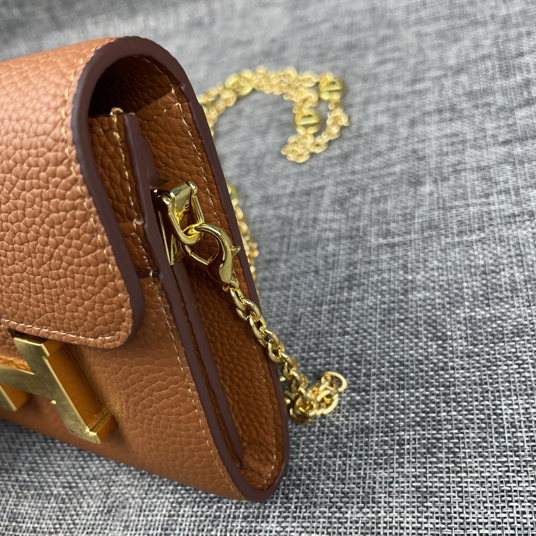 Hermès Constance Mini Shoulder Bag in Togo Calfskin - Image 3