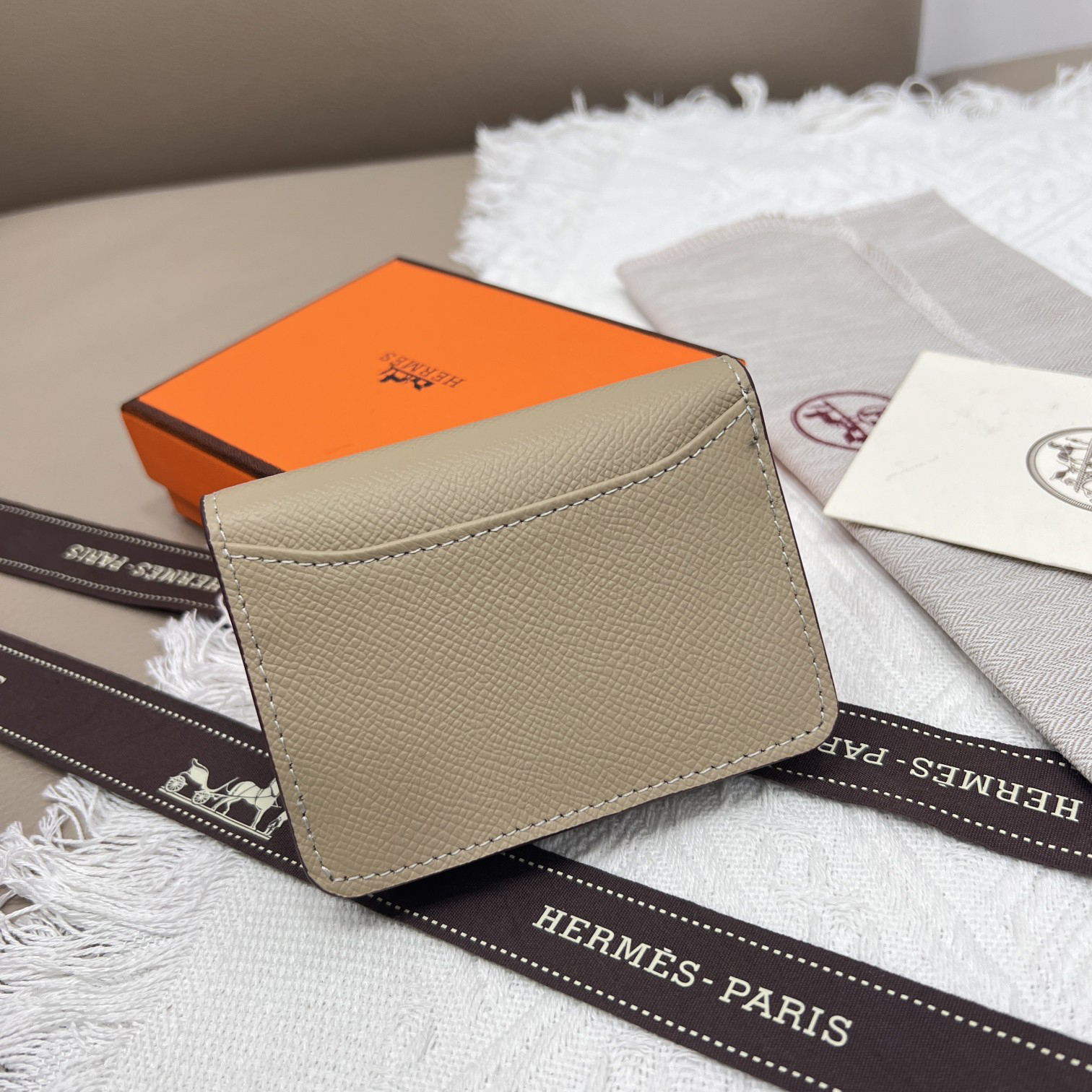 Hermes Constance 5121 Palm-Grain Leather Handbag - Image 3
