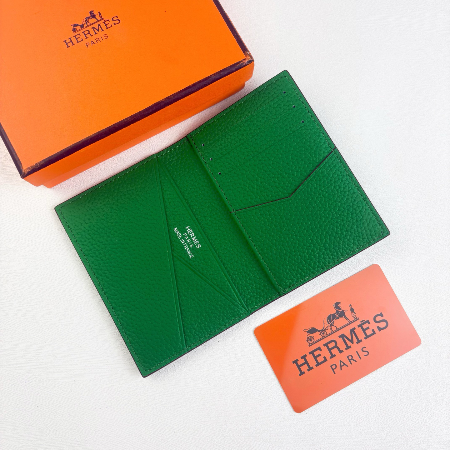 HERMES Barenia Faubourg City 8CC Card Holder - Image 3