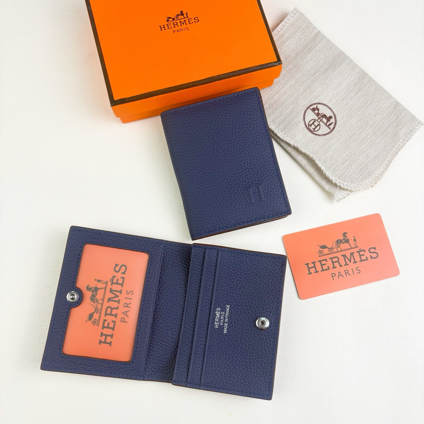 Hermès Togo Leather Card Holder - Image 3