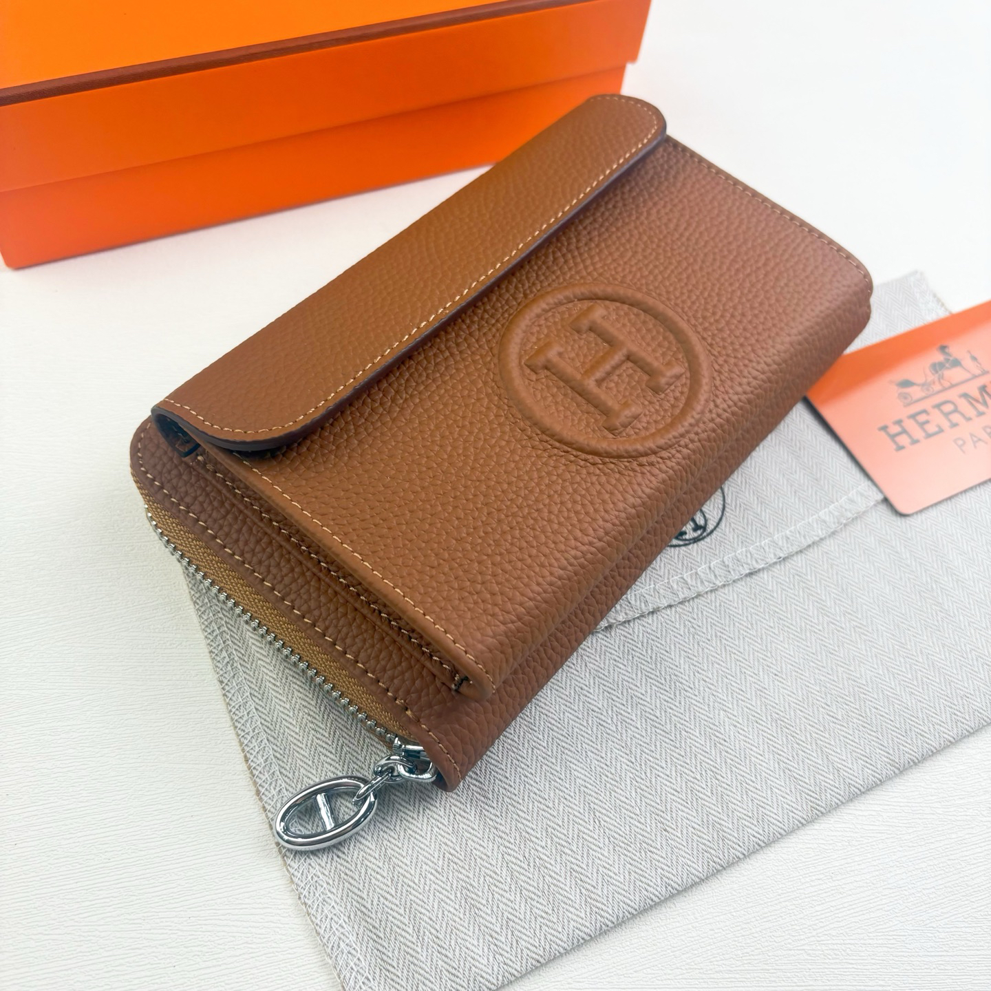 Hermès Togo Leather Crossbody Bag - Image 3