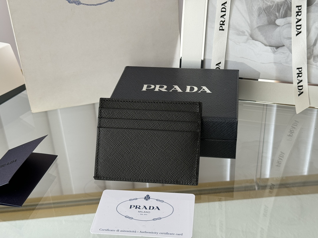 Prada Saffiano Leather Men's Card Holder - Image 3
