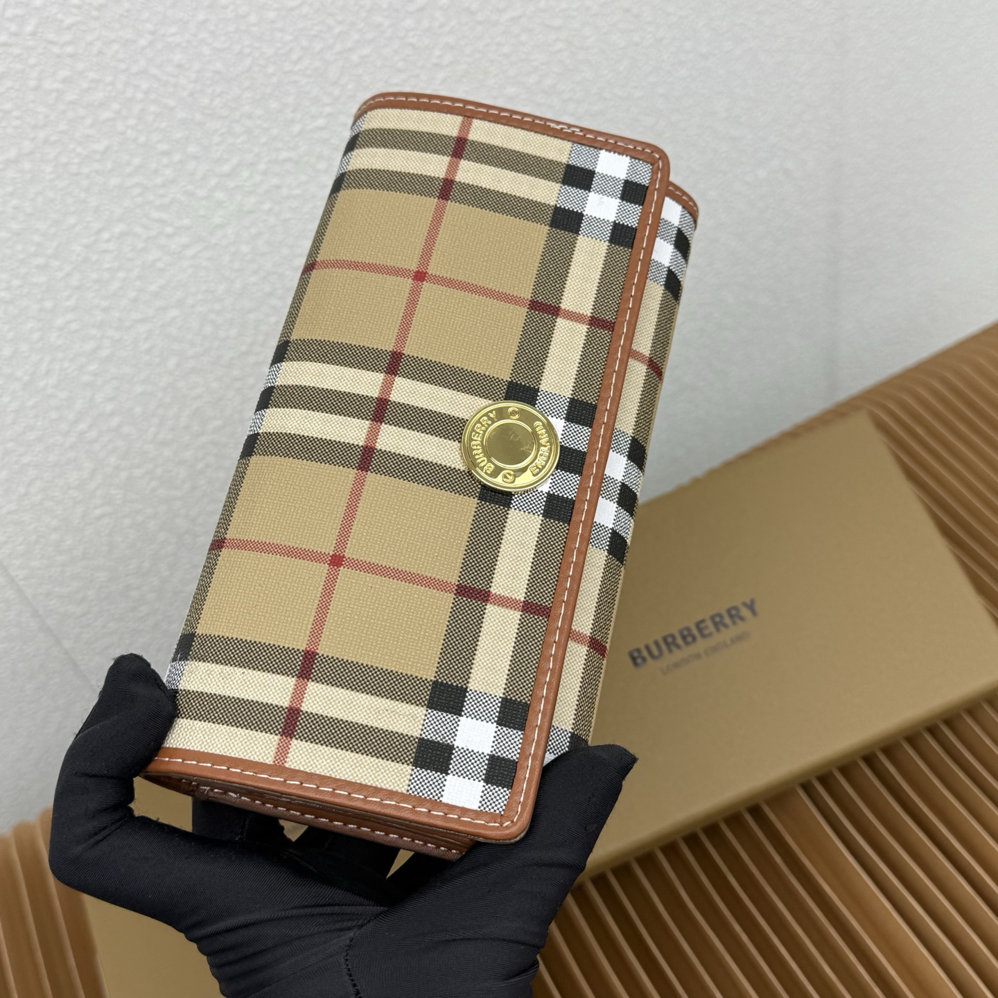 Burberry Check Long Wallet - Image 3