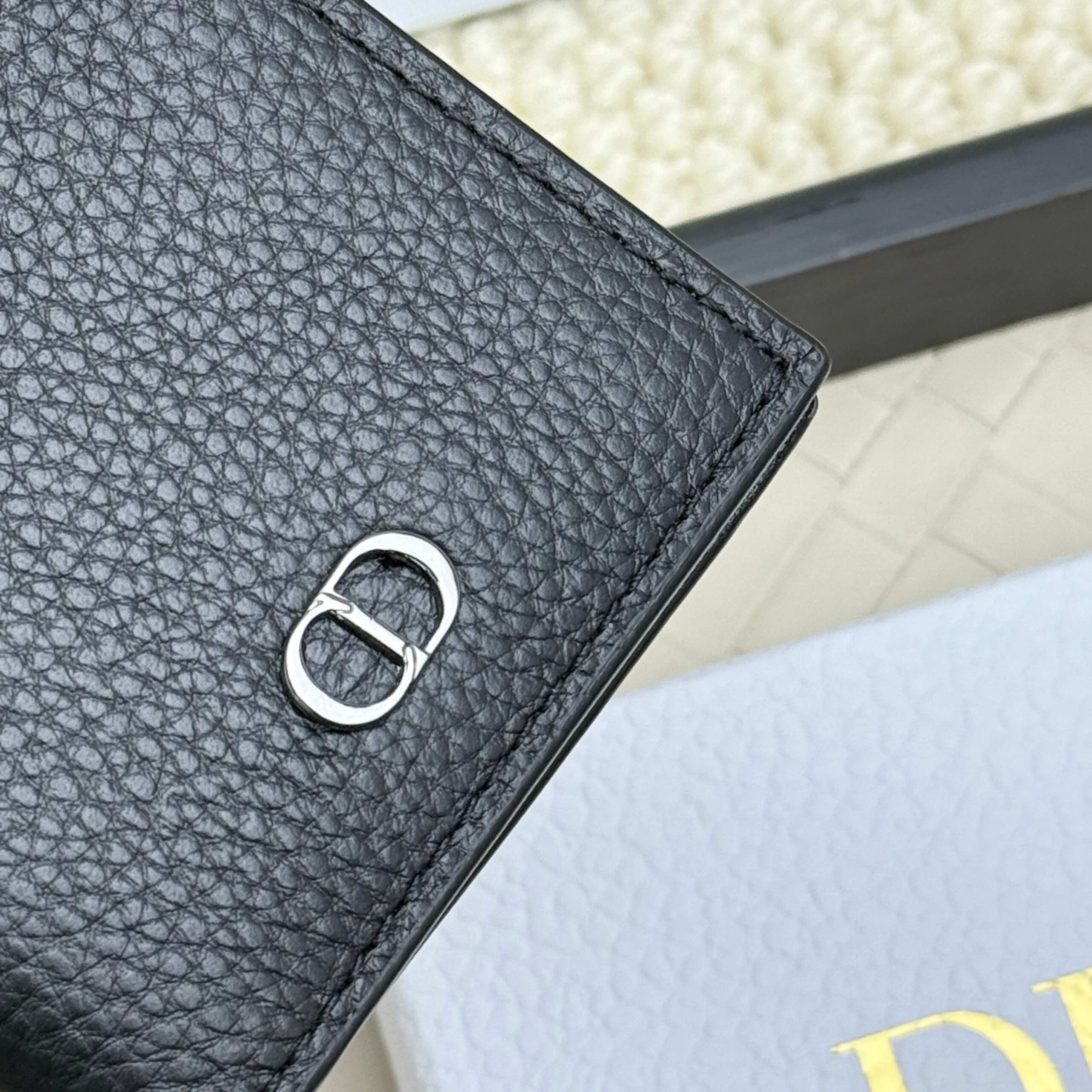 Dior Oblique Bifold Card Holder - Image 3