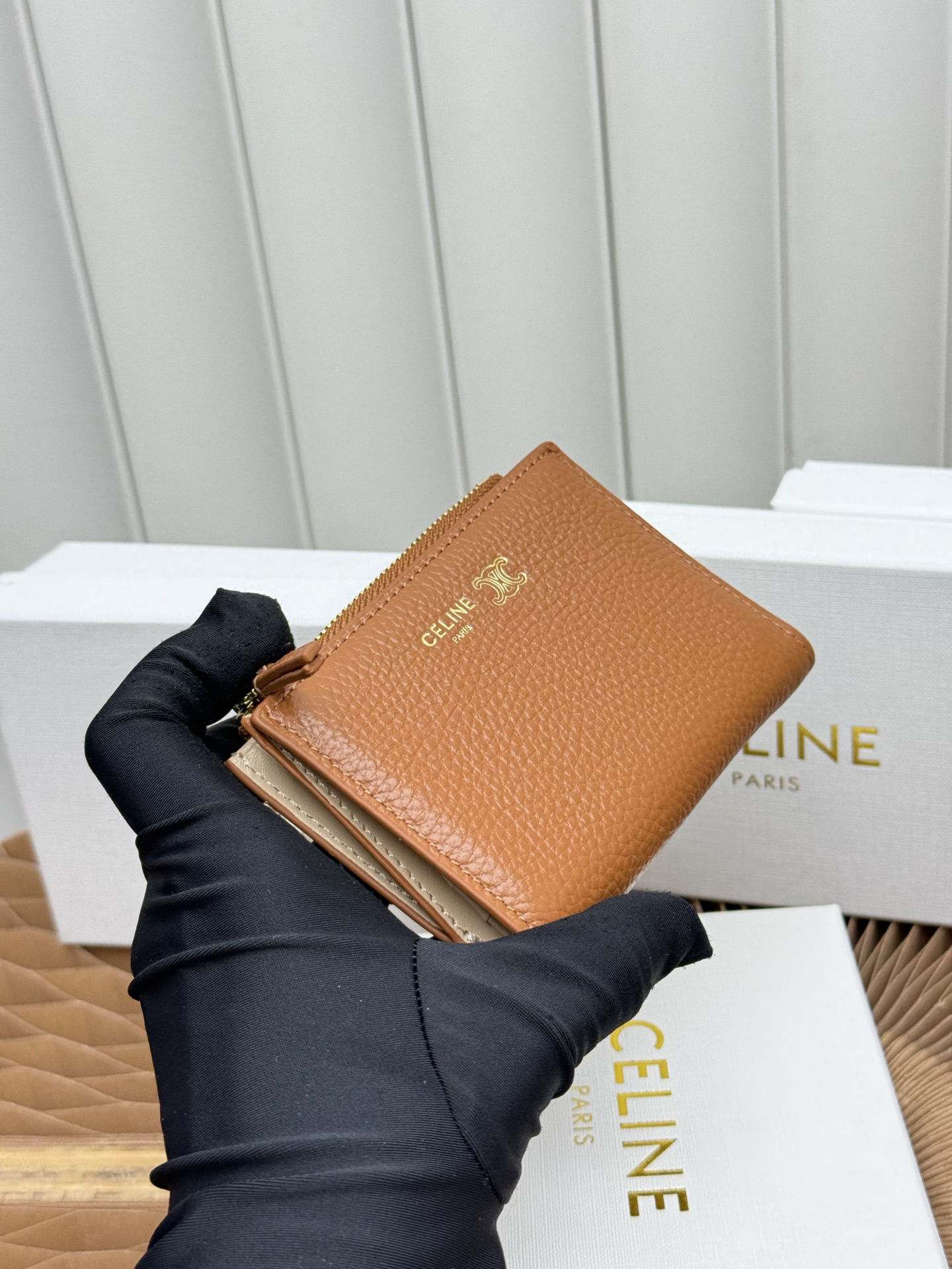 CELINE Short Leather Wallet - Image 3