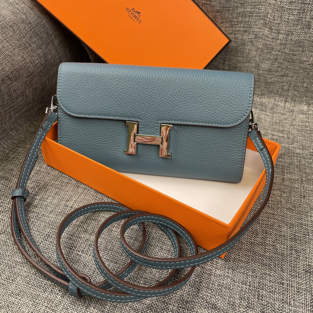 Hermès Constance 22 Togo Leather Shoulder Bag - Image 3