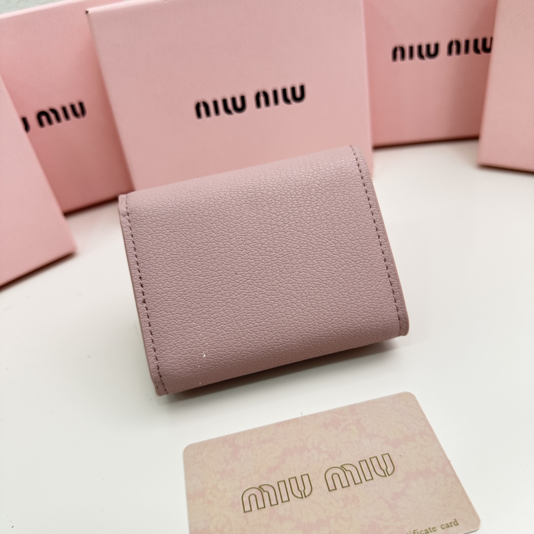 Miu Miu Leather Small Wallet - Image 3