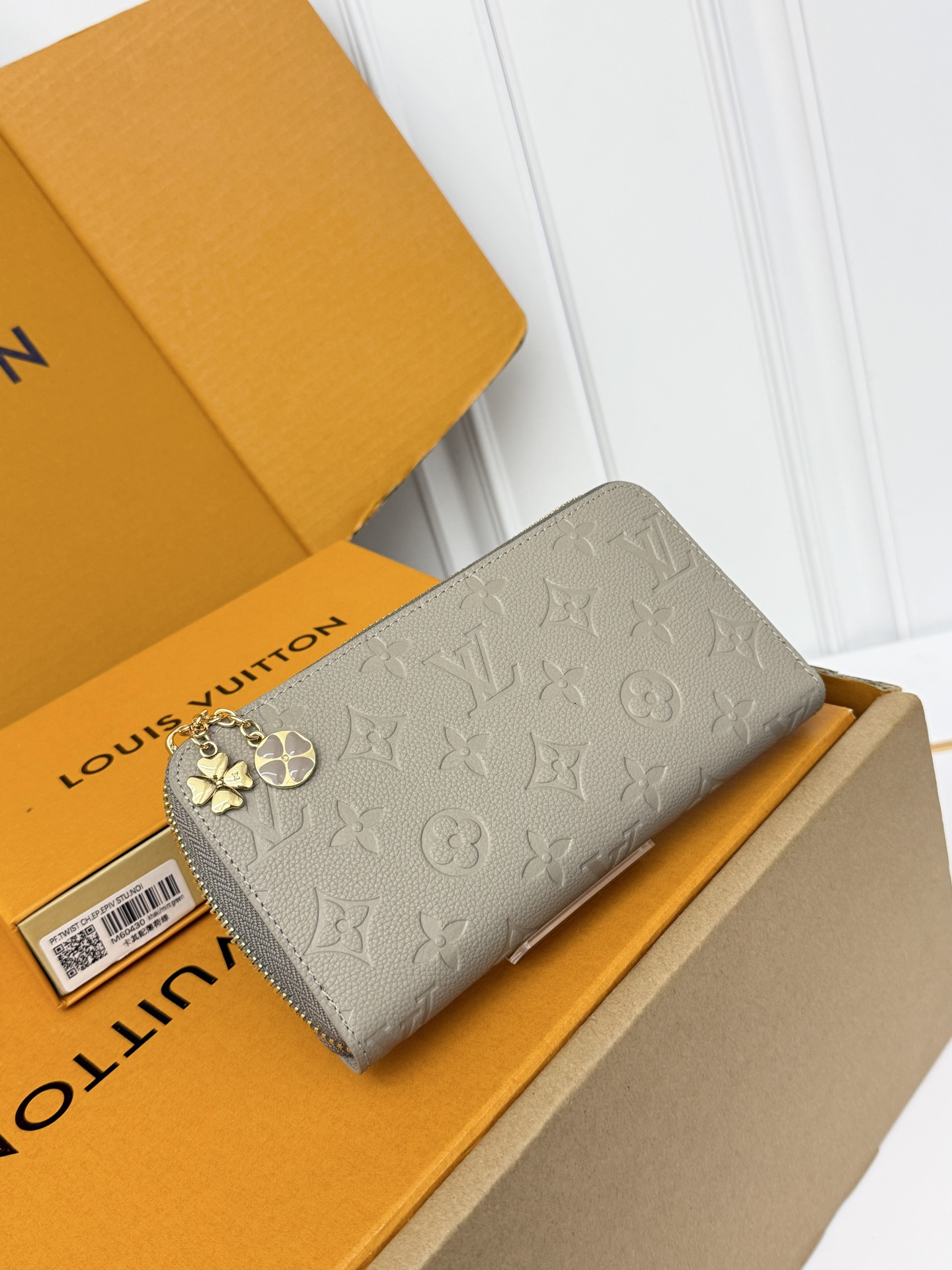 Louis Vuitton M60430 Zipped Wallet - Image 3
