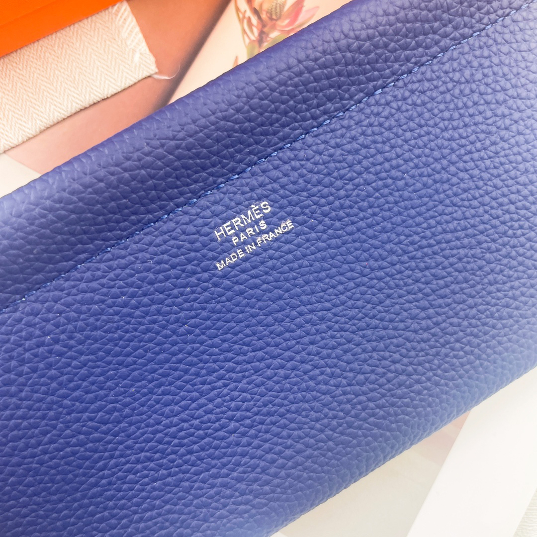Hermes Togo Calfskin Wallet - Image 3