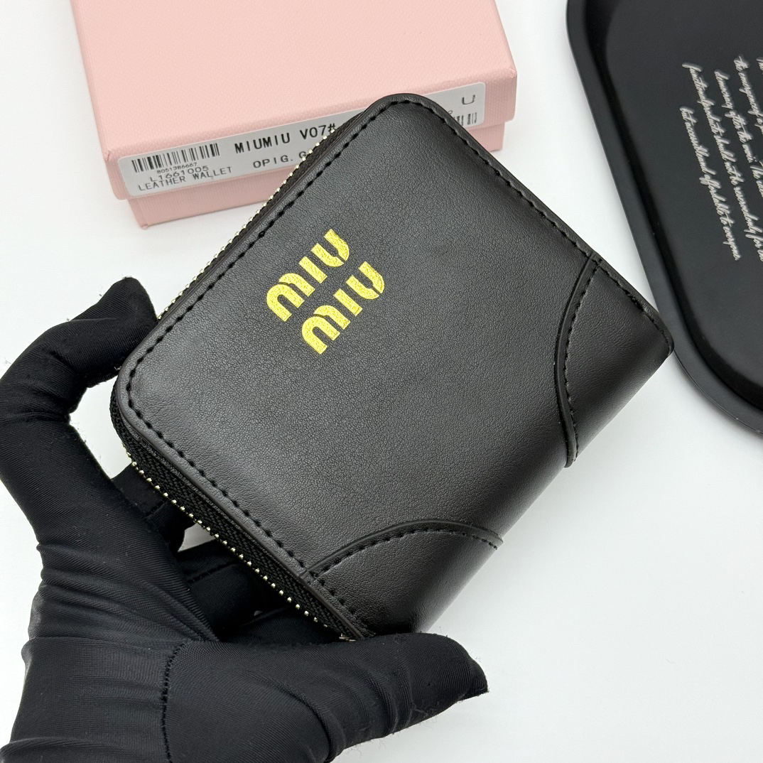 Miu Miu V07 Coin Purse - Image 3
