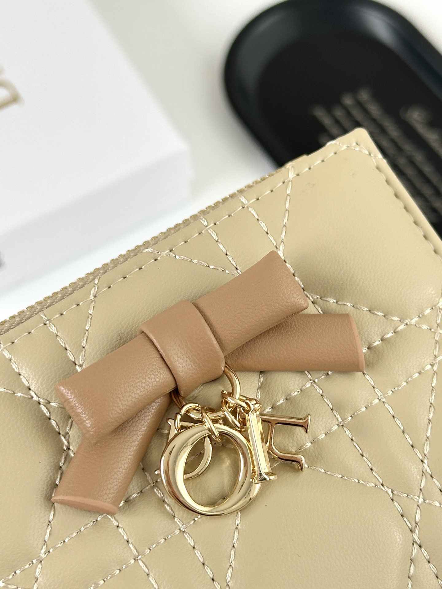 Dior M117 Lambskin Coin Purse - Image 3