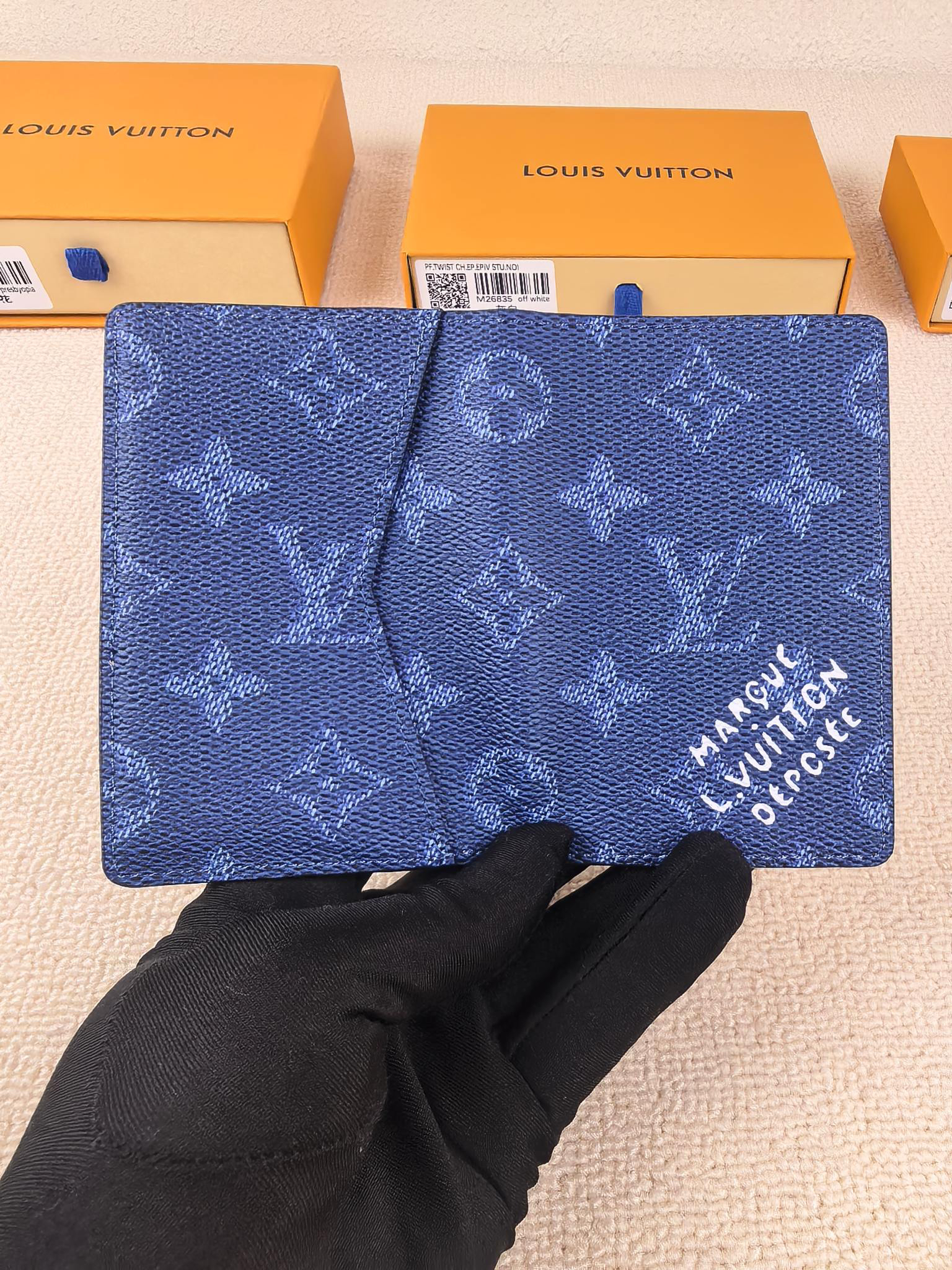 Louis Vuitton M26841 Damier Canvas Pocket Card Holder - Image 3